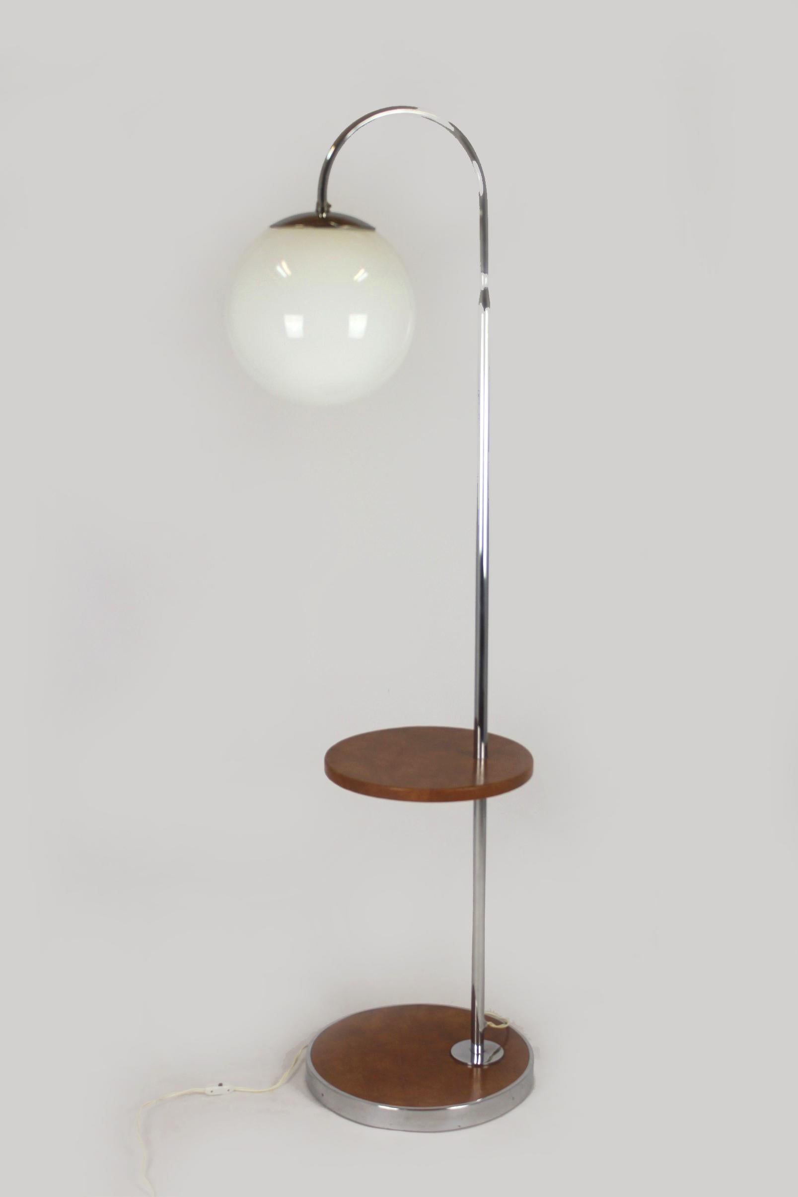 Lampadaire Bauhaus, années 1940 en vente 12