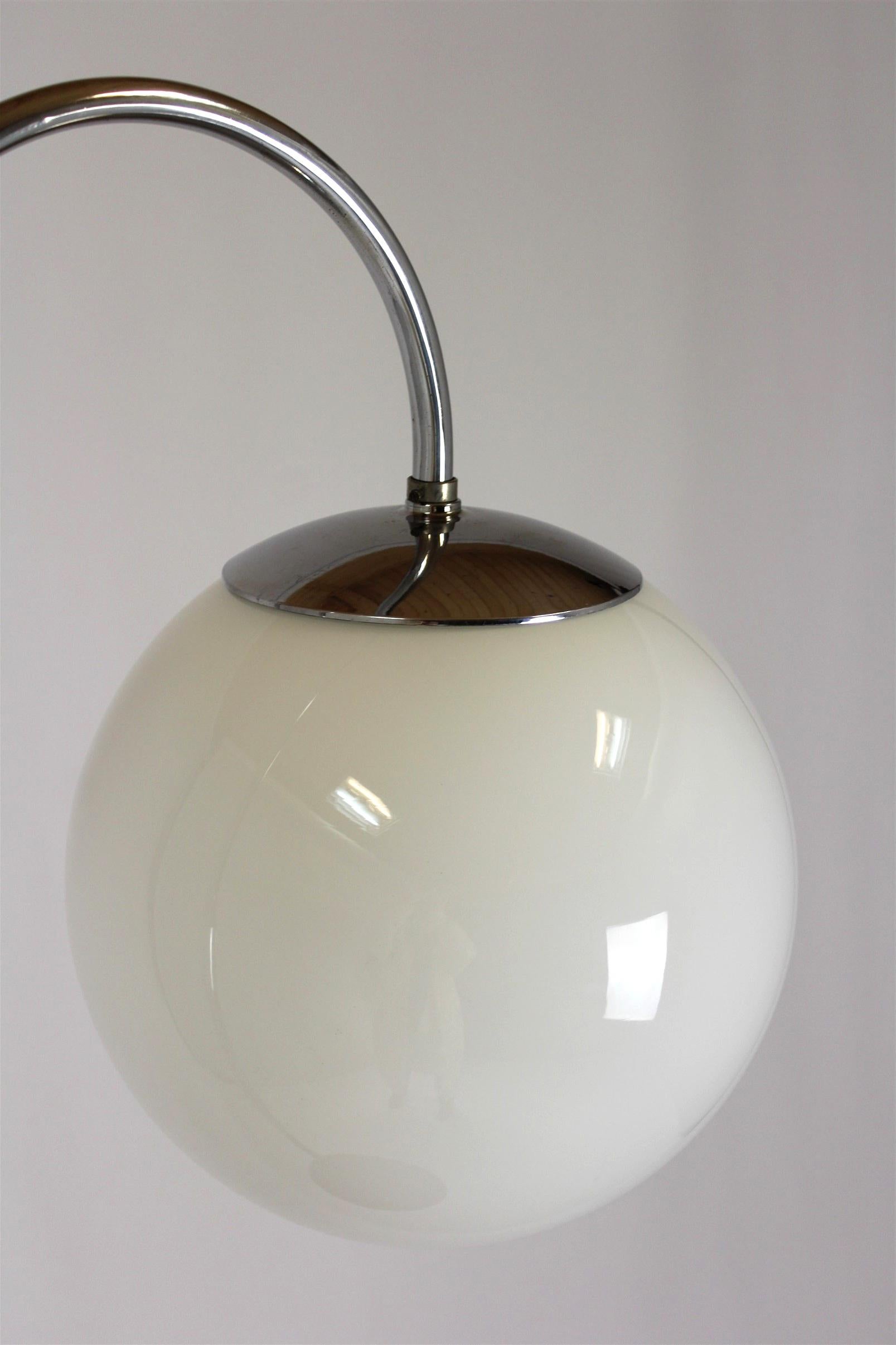 Lampadaire Bauhaus, années 1940 en vente 2