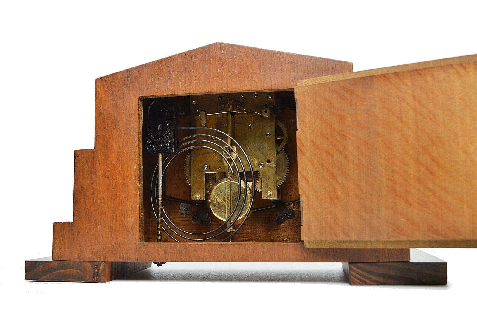 Art déco Pendule de cheminée allemande Art Déco Bauhaus, vers 1930 en vente