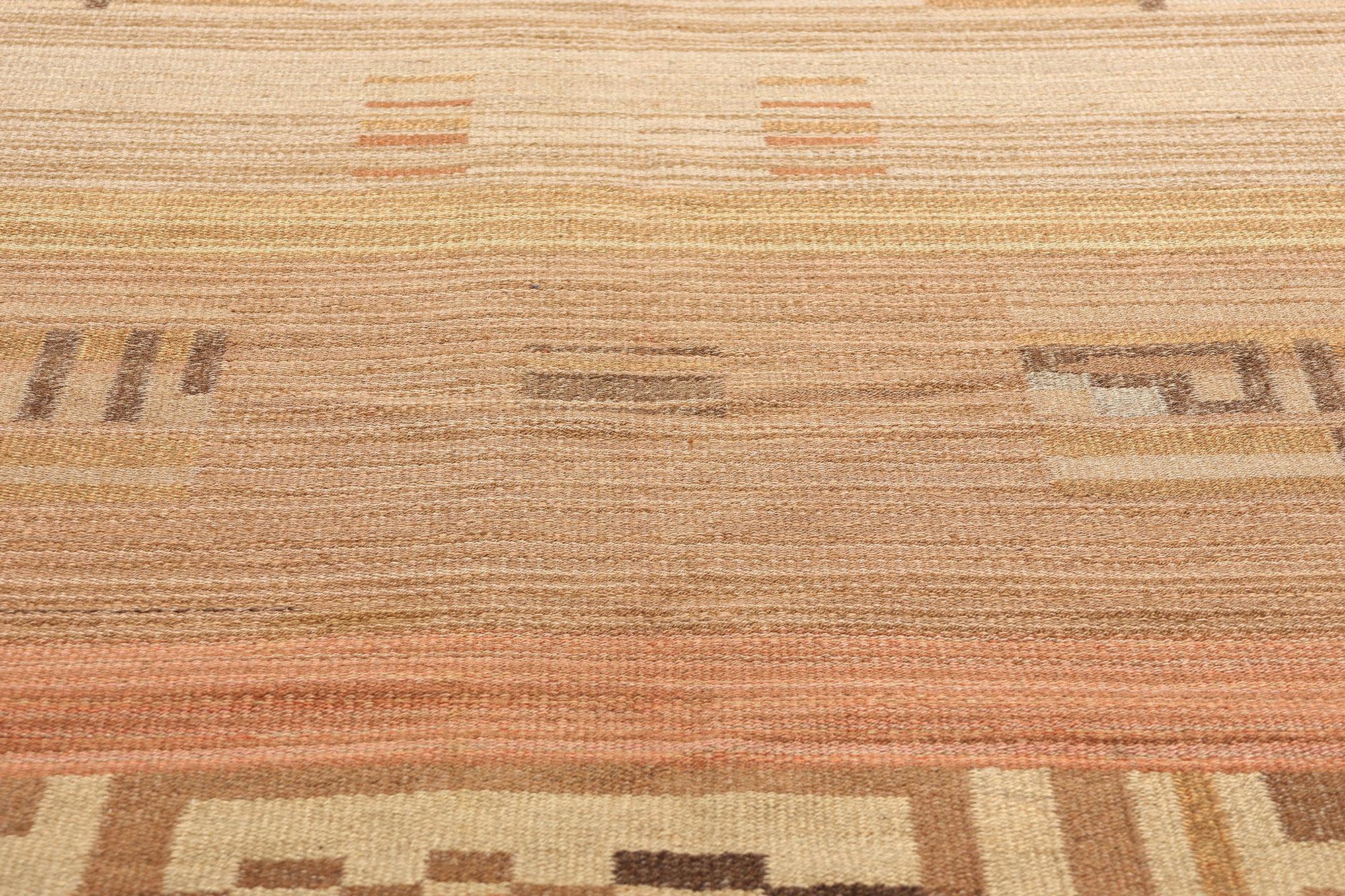 1930's Impi Sotavalta Iltalaulu Finnish Flatweave Carpet In Good Condition For Sale In Dallas, TX