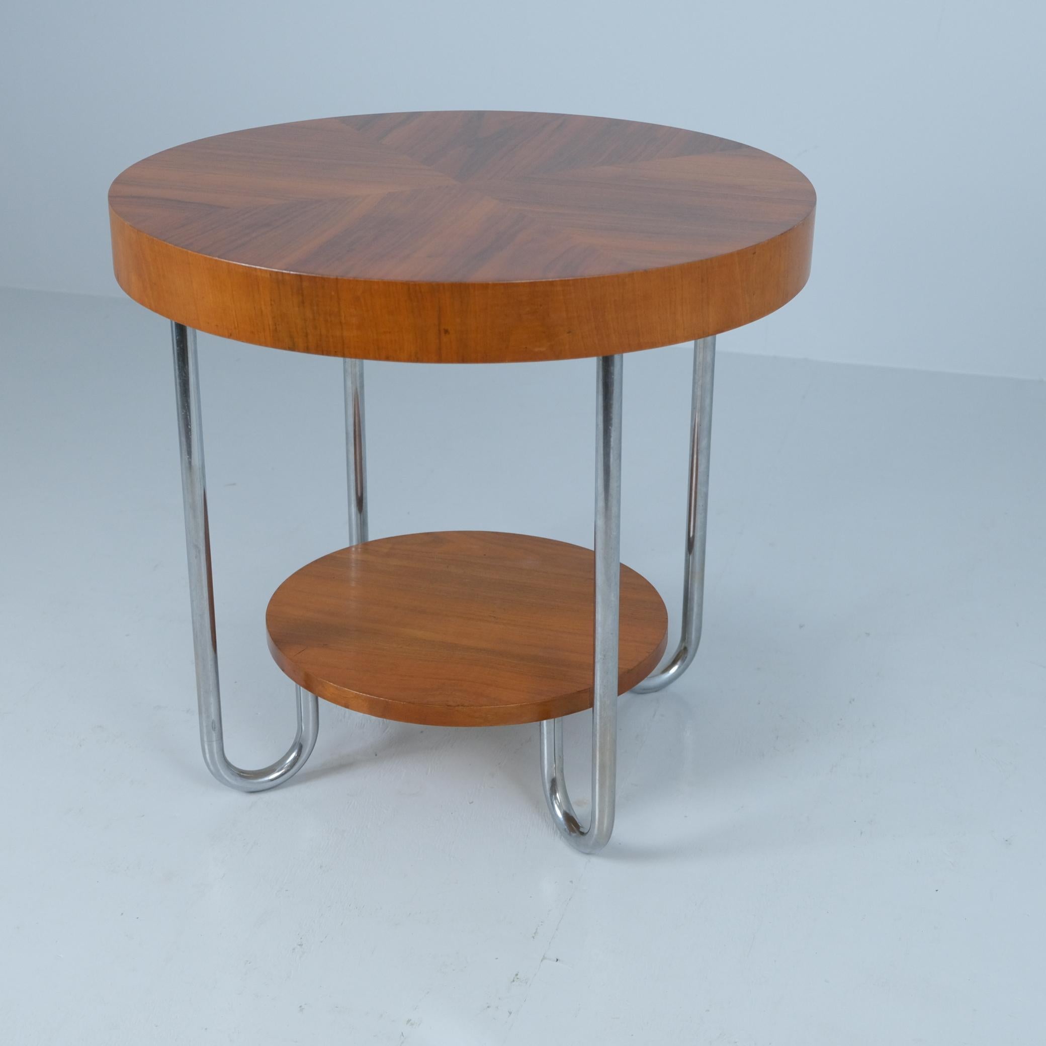 Art Deco / Bauhaus Round Wooden Table with Tubular Steel legs, Circa 1930s in vendita 2