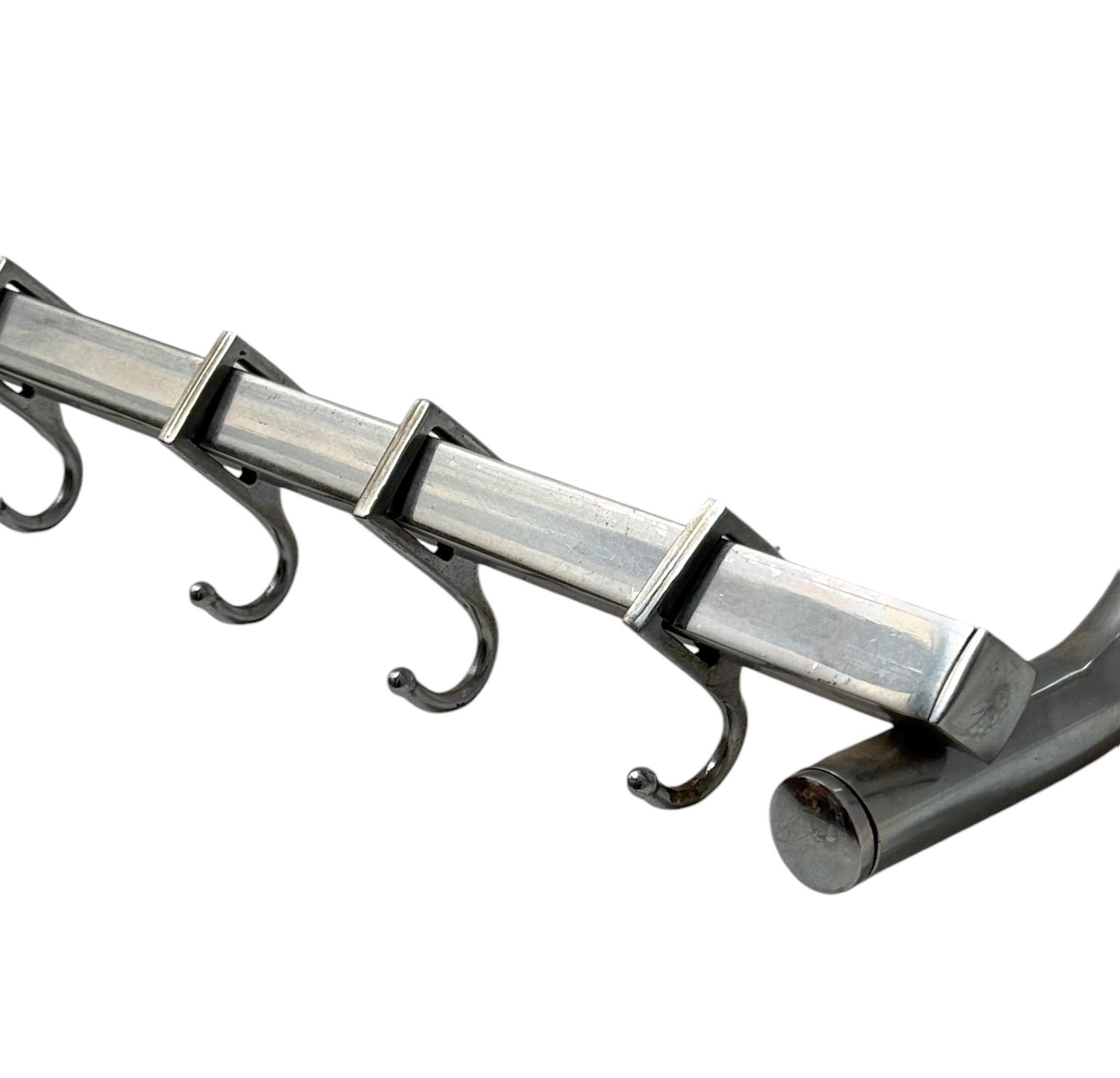 Art Deco Bauhaus Style Chrome Tubular Steel Wall Coat Rack, 1930s For Sale 1