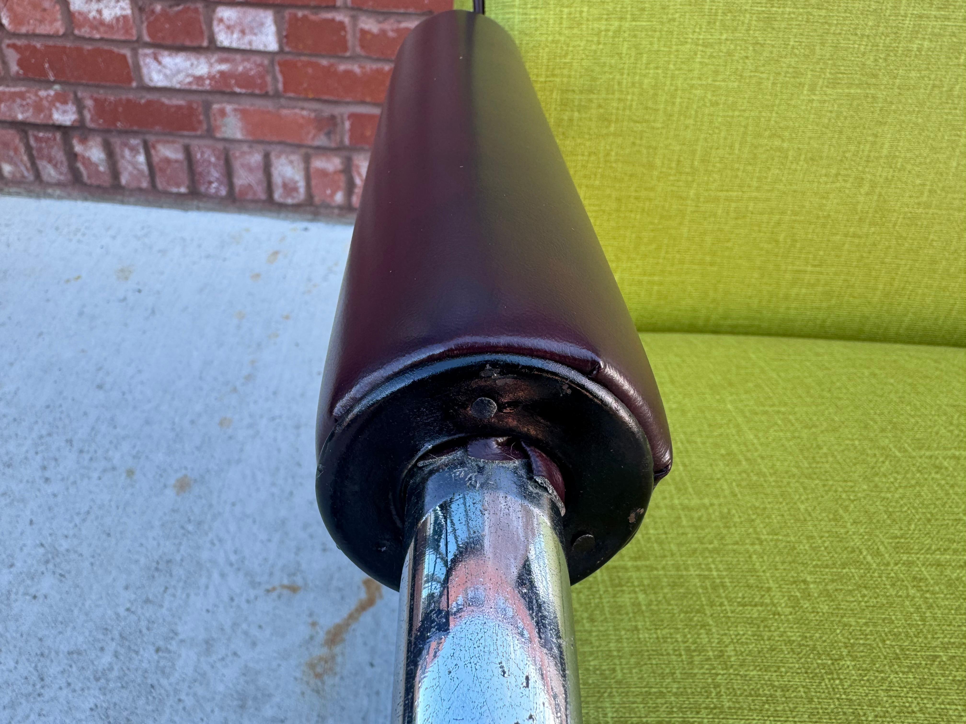Art Deco / Bauhaus Tubular Chrome Settee attributed to Gilbert Rohde For Sale 1