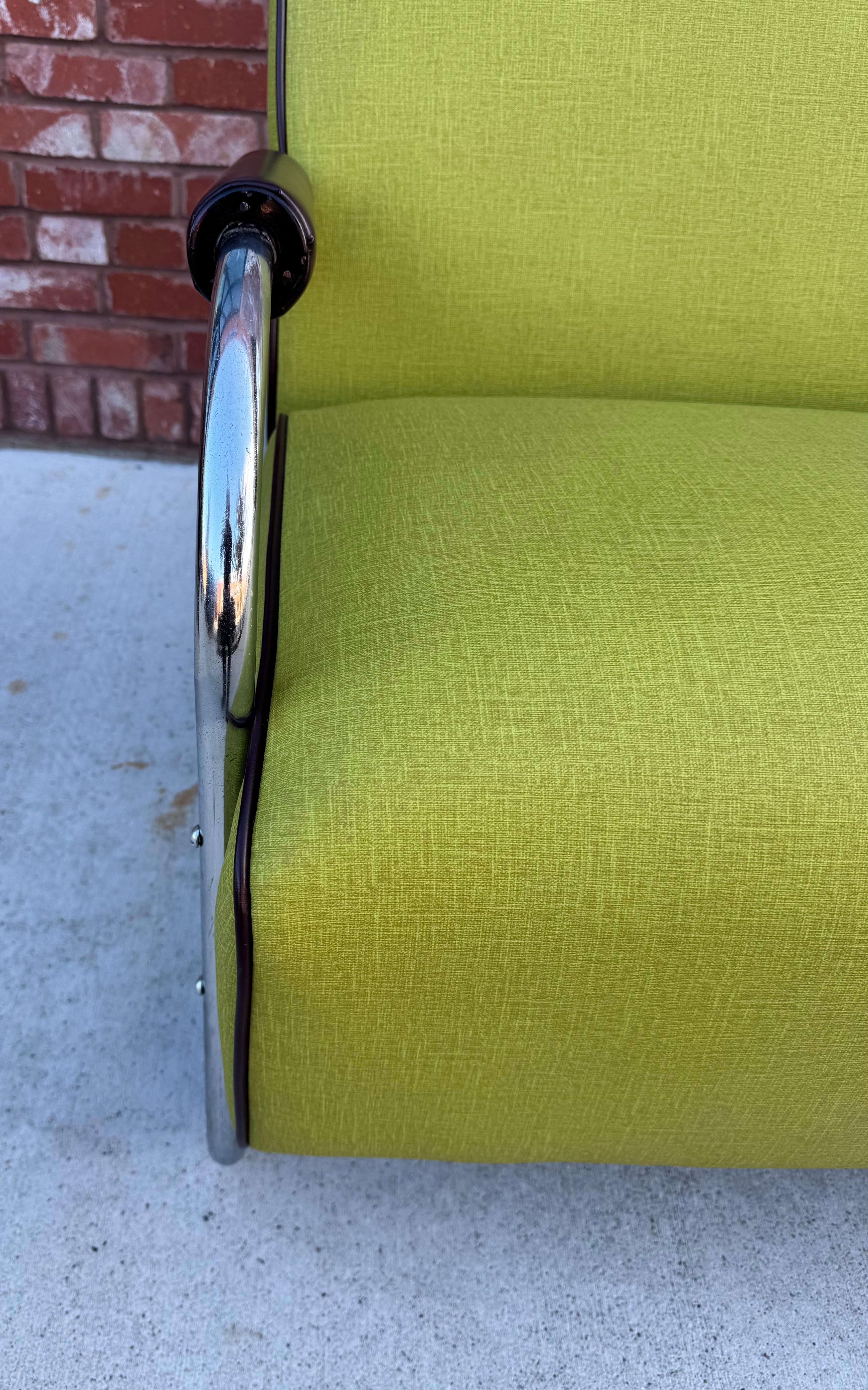 Art Deco / Bauhaus Tubular Chrome Settee attributed to Gilbert Rohde For Sale 2