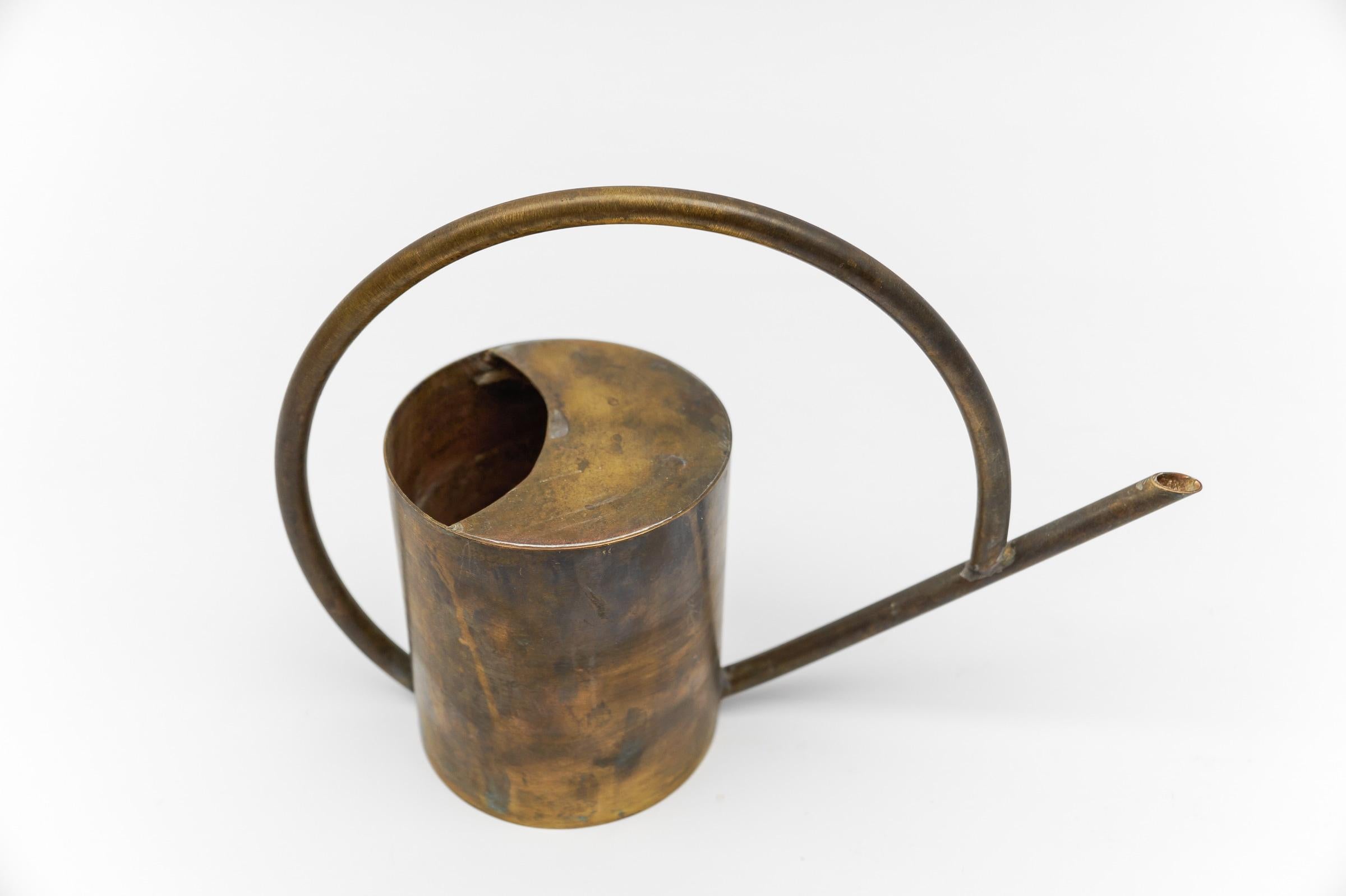 Mid-Century Modern Art Deco Bauhaus  Watering Can in Massive Brass, 1930s / 1940s Germany For Sale