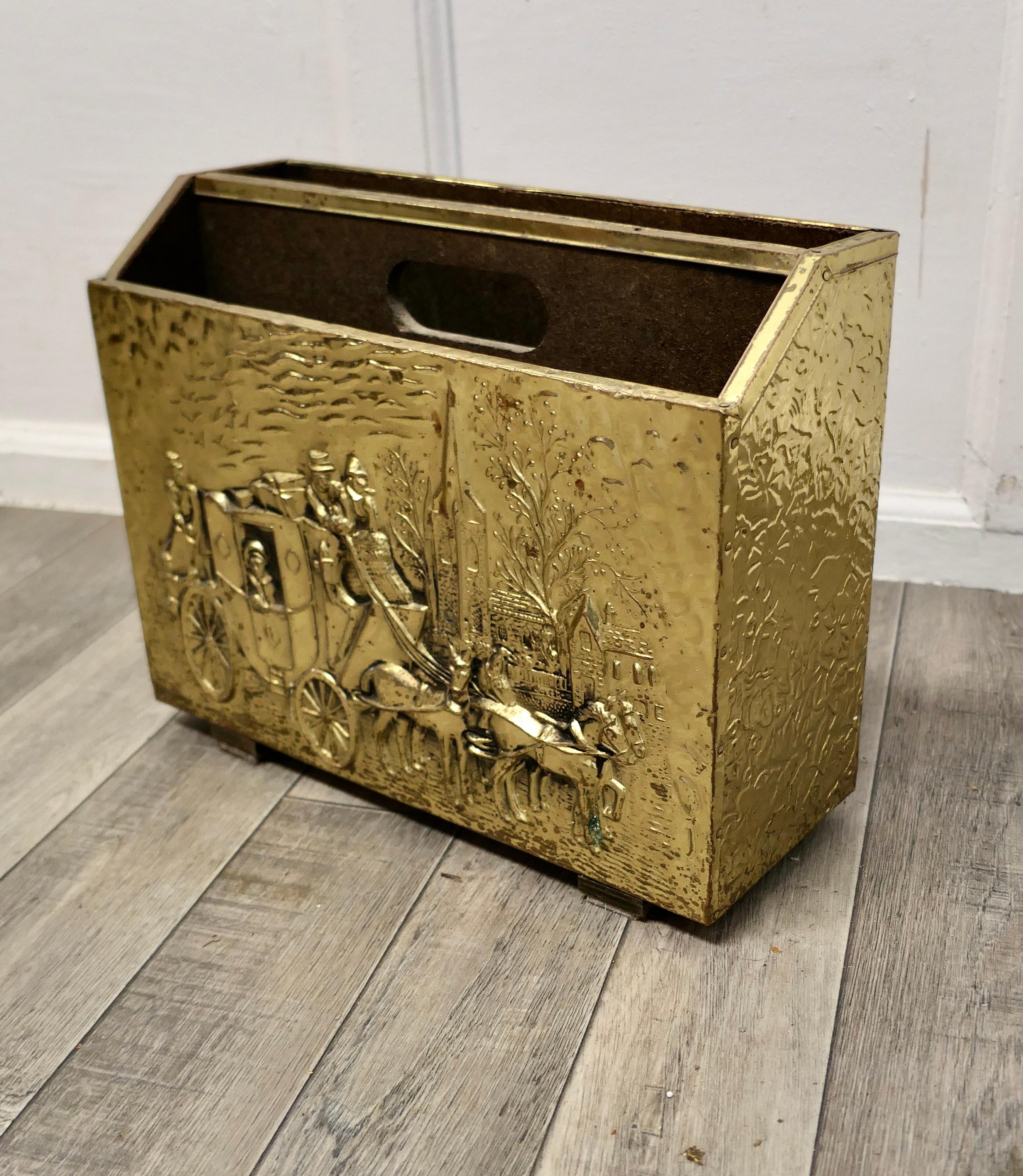 Arts and Crafts Art Deco Beaten Brass Magazine Rack This Is a Pretty Little Piece, in Brass For Sale