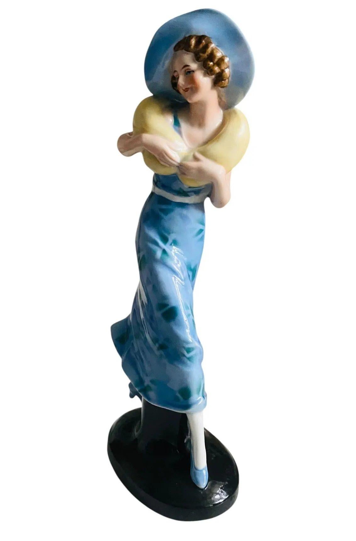 20th Century Art Deco Beautiful Flapper Girl Figurine By Wagner & Apel, c1935 For Sale