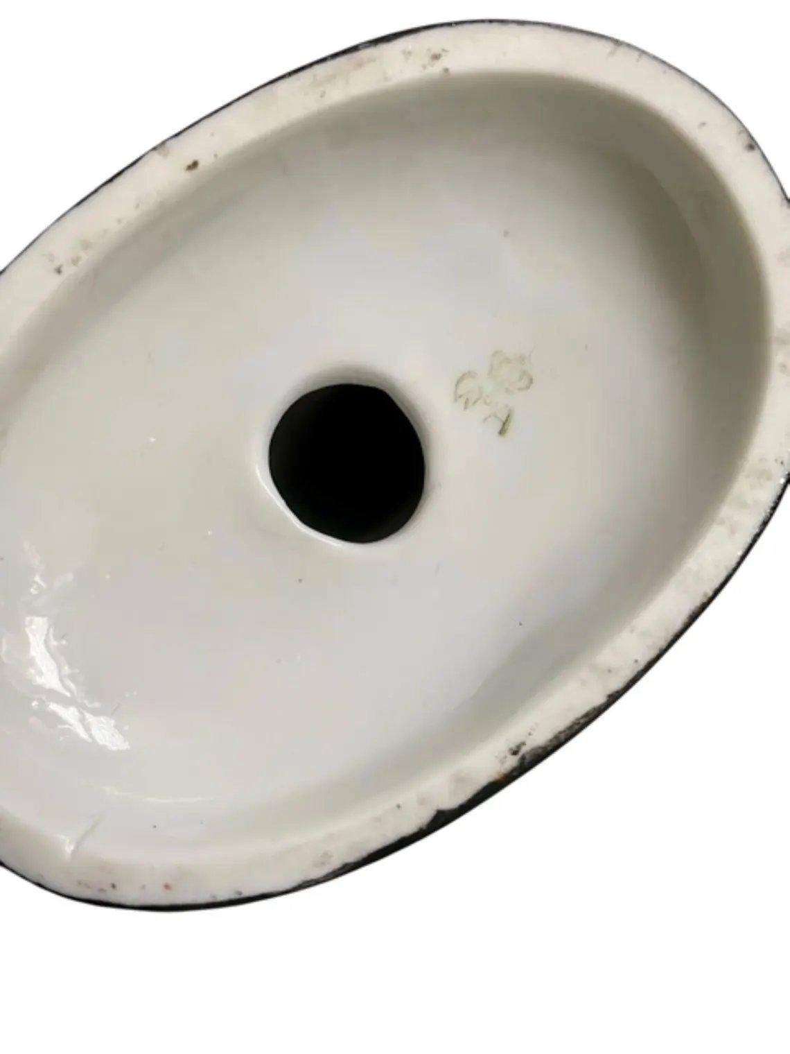 Porcelain Art Deco Beautiful Flapper Girl Figurine By Wagner & Apel, c1935 For Sale