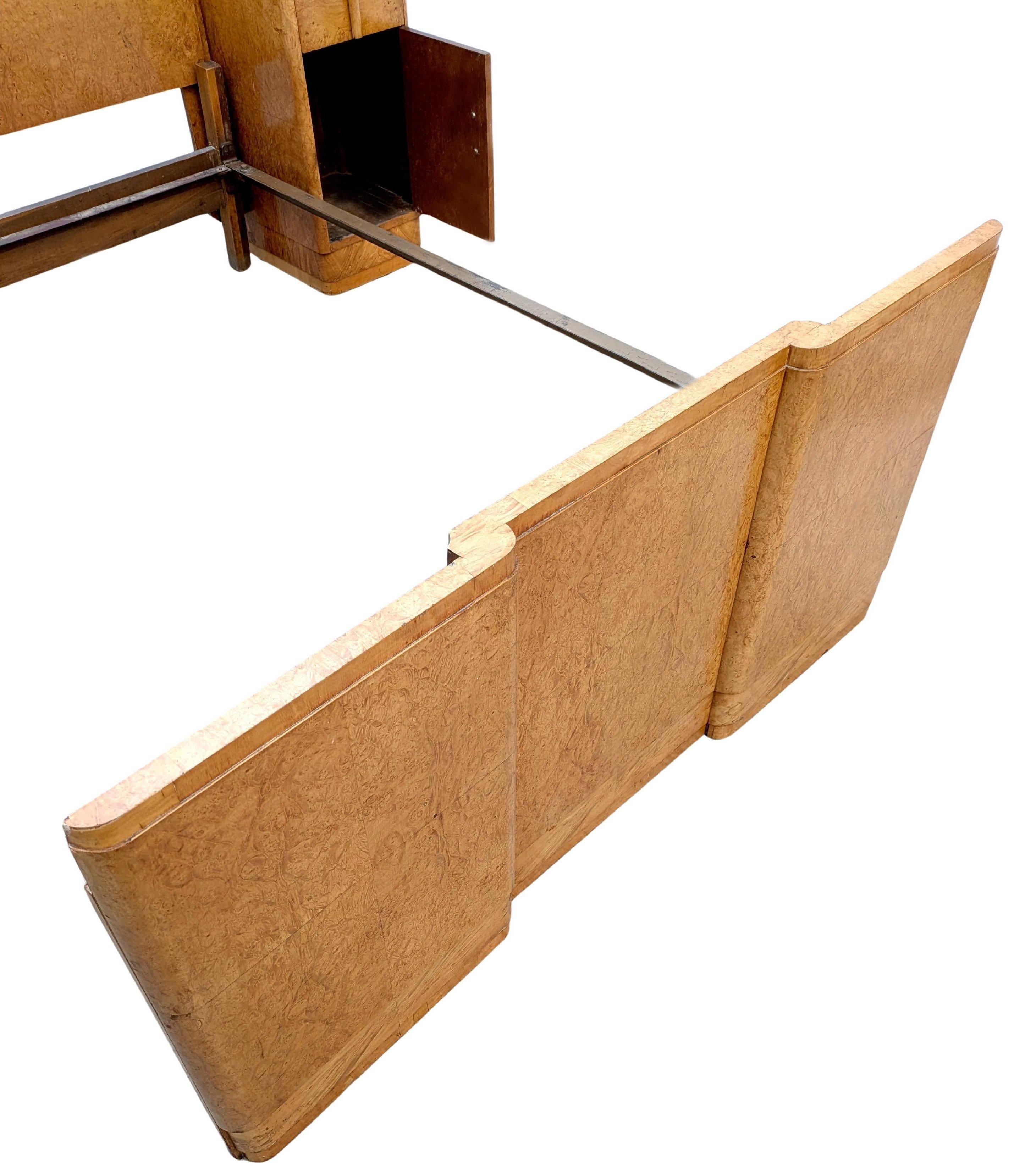 Art Deco Beautiful Maple Odeon Double Bed By H.L. Epstein Brothers, 1930s For Sale 4