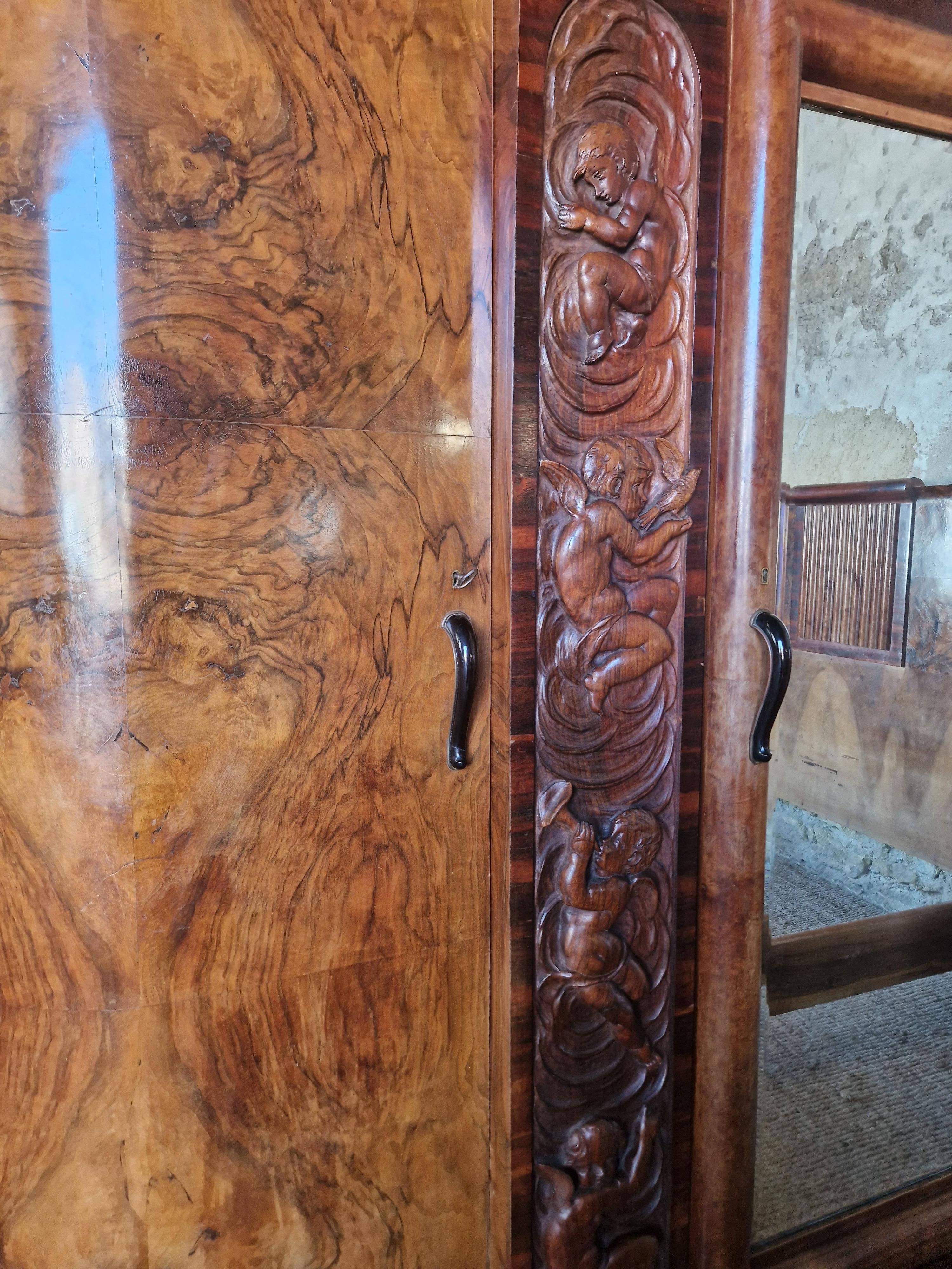 Art Deco Bedroom Set By Fratelli Conte In Good Condition In Buxton, GB