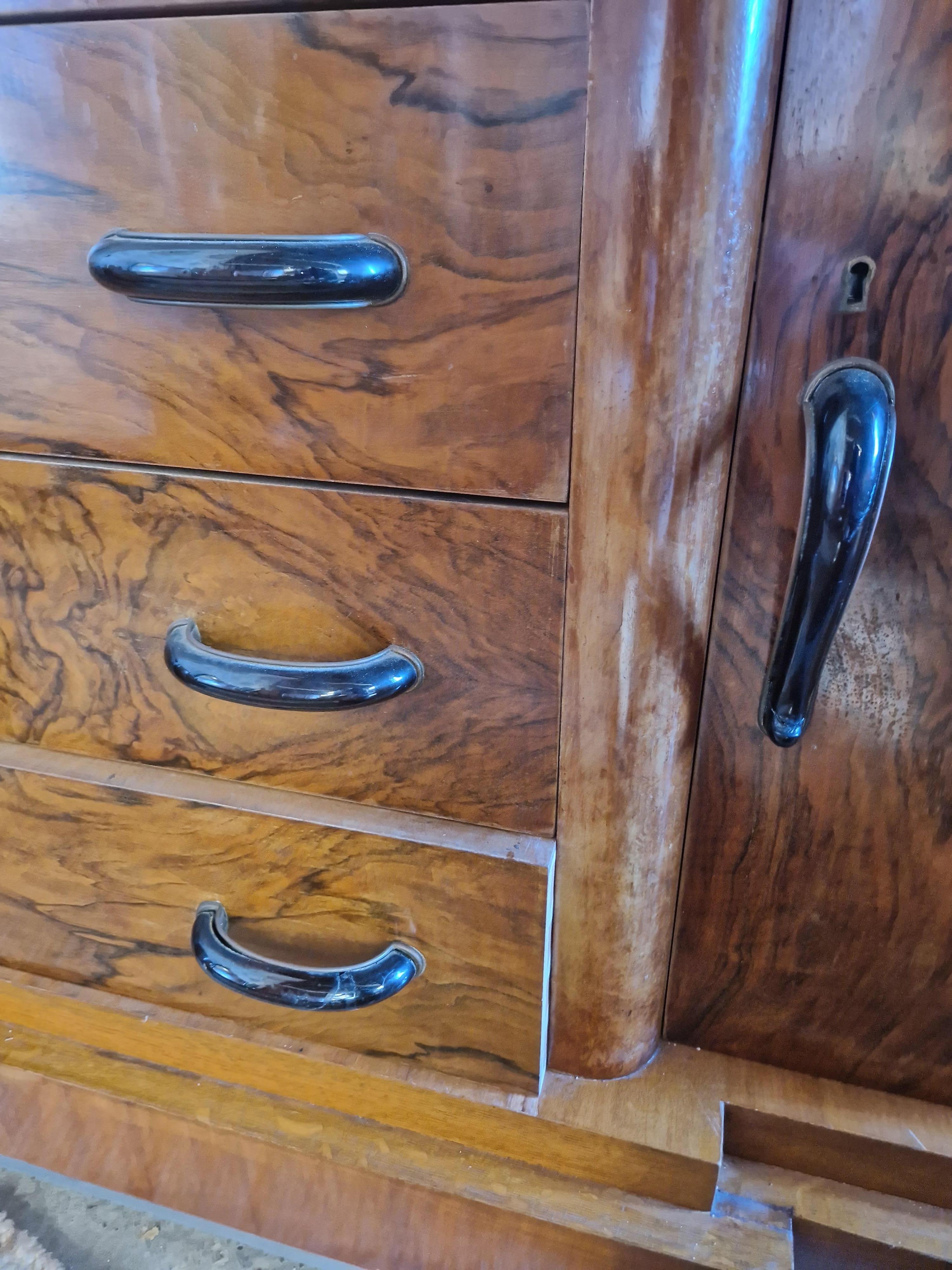 Walnut Art Deco Bedroom Set By Fratelli Conte