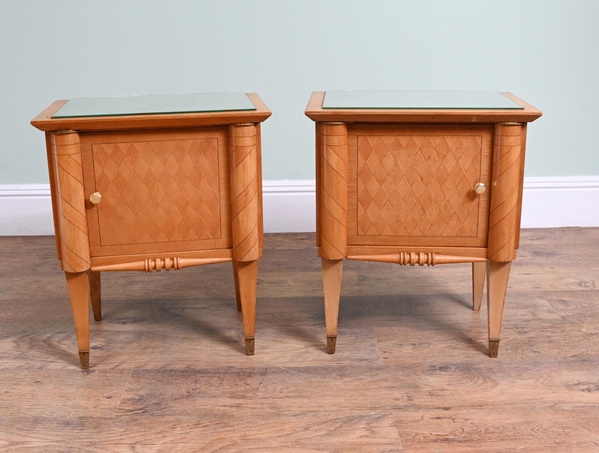 Comodini Art Deco Anni '30 in noce italiano in vendita 3