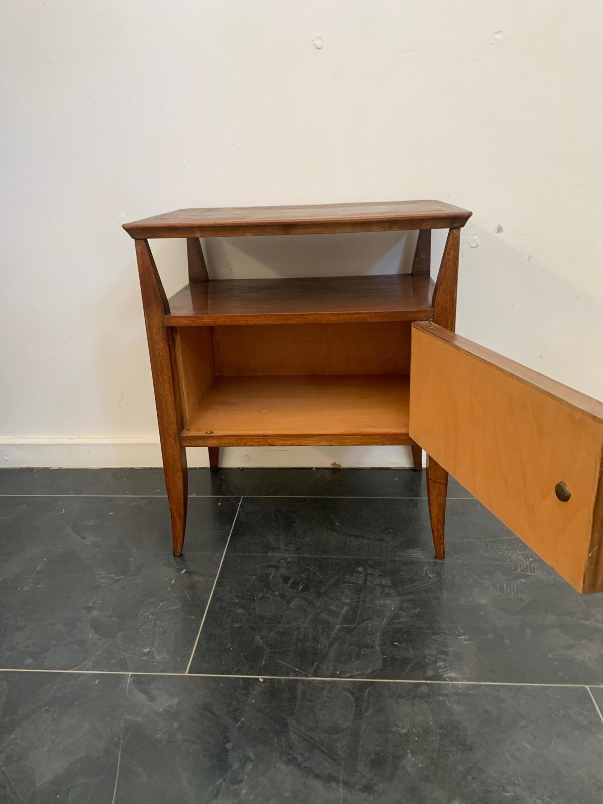 Beech Art Déco bedside table in beech wood with one door, 1940s For Sale