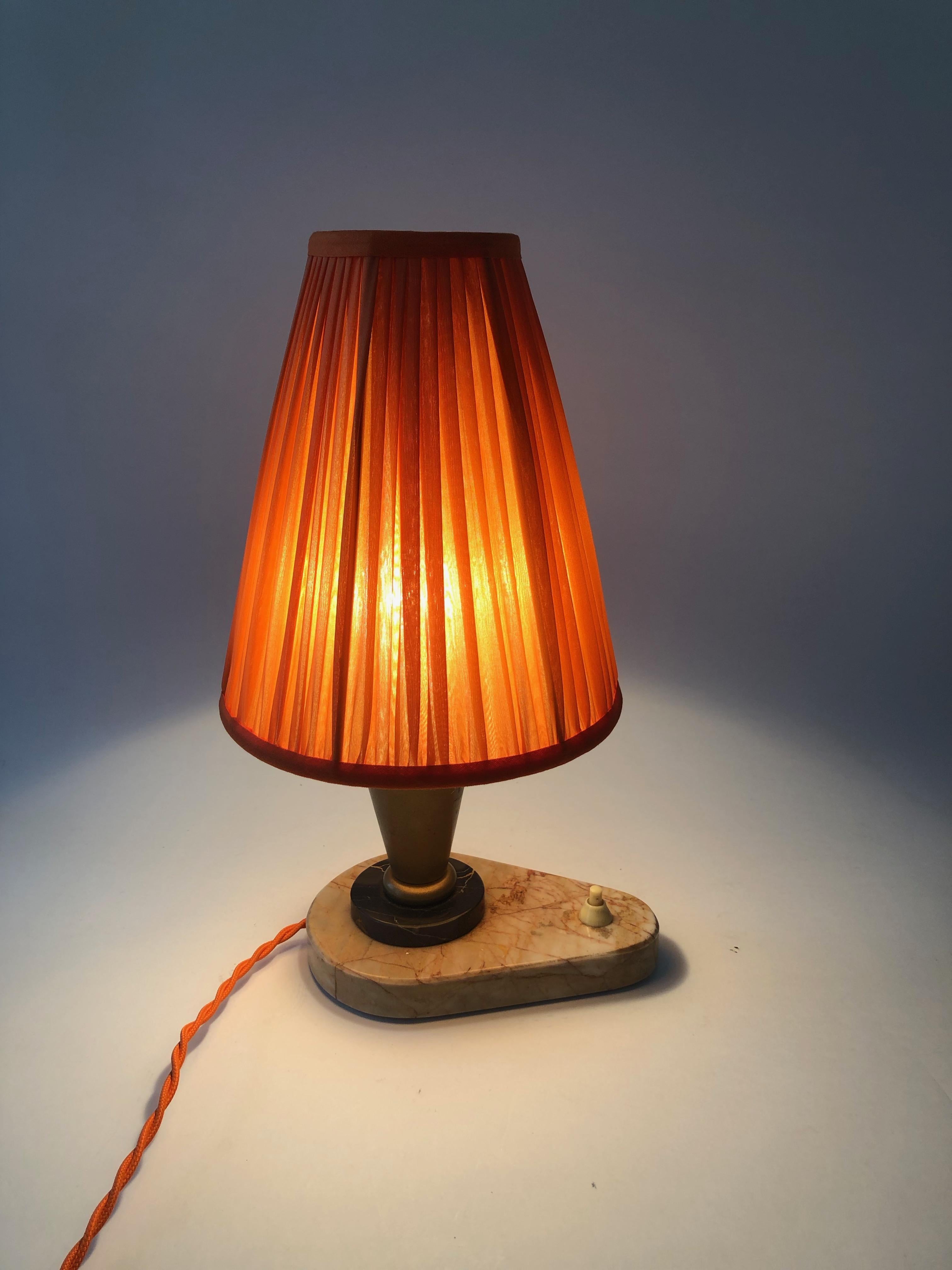 Début du 20ème siècle Lampe de table de chevet Art Déco de République tchèque en vente