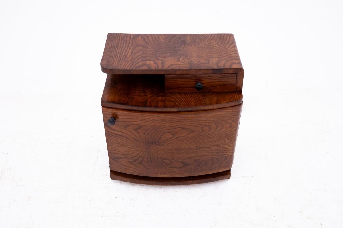 Art Deco bedside table, Poland, 1950s. In Good Condition For Sale In Chorzów, PL