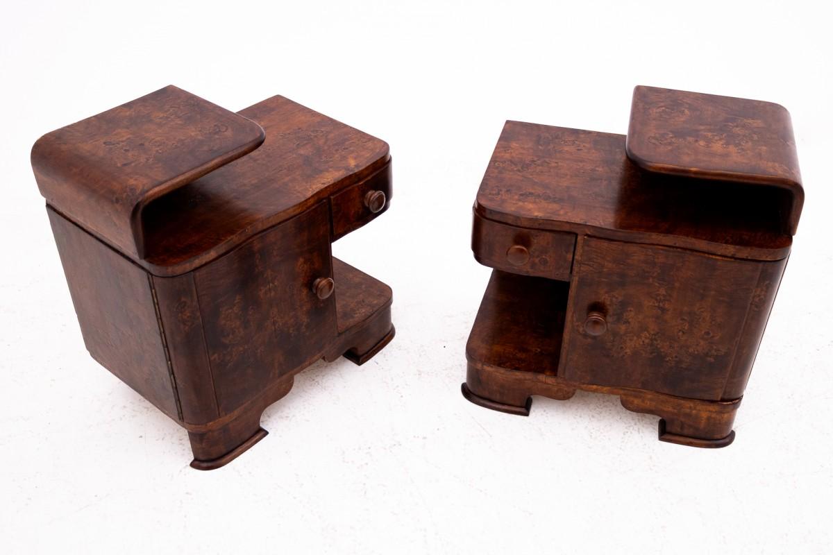 Ein Paar Nachttische im Art déco-Stil aus der Mitte des 20. Jahrhunderts, Polen.

Möbel in sehr gutem Zustand, nach professioneller Renovierung.

Abmessungen: Höhe 57 cm / Breite 54 cm / Tiefe 34 cm