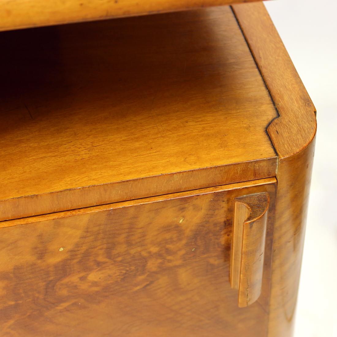 Art Deco Bedside Tables in Walnut, Czechoslovakia, 1930s For Sale 4