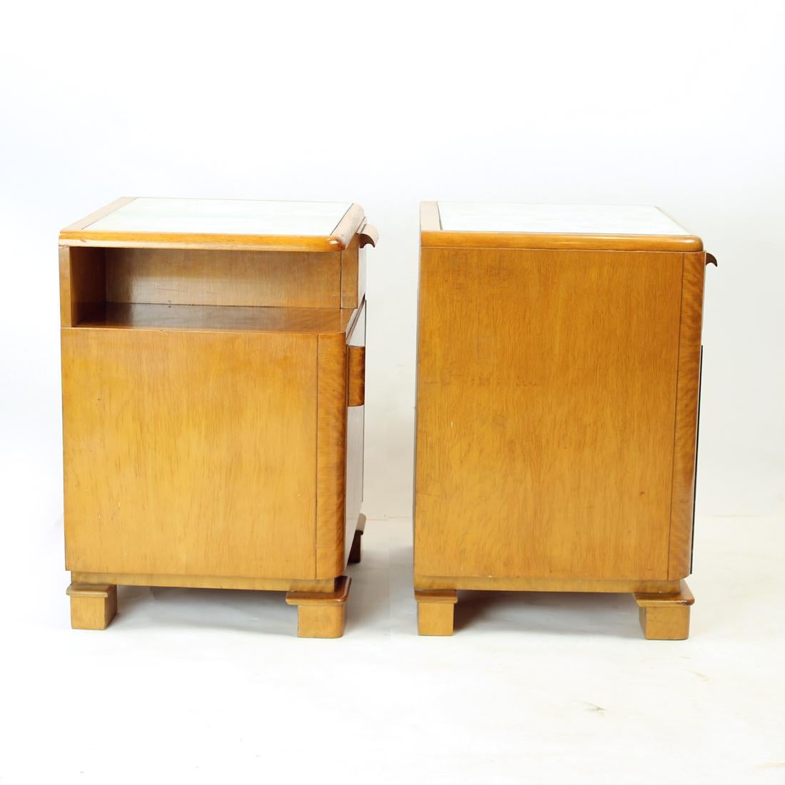 Art Deco Bedside Tables in Walnut, Czechoslovakia, 1930s For Sale 9