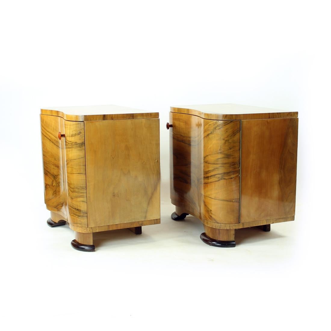 Art Deco Bedside Tables In Walnut Veneer, Czechoslovakia 1940s, Set Of 2 7