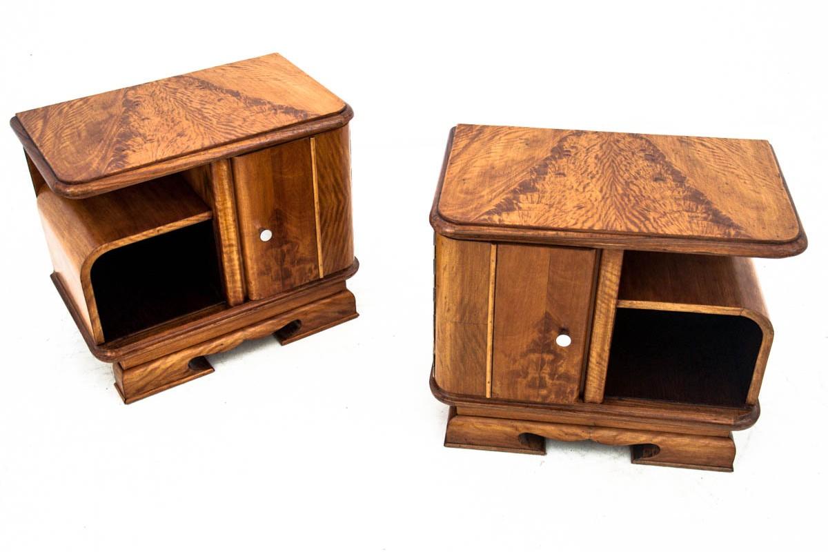 Bedside tables from the mid-twentieth century. The furniture is in very good condition, after professional renovation.

Dimensions: height 51 cm, width 60 cm, depth 37 cm.