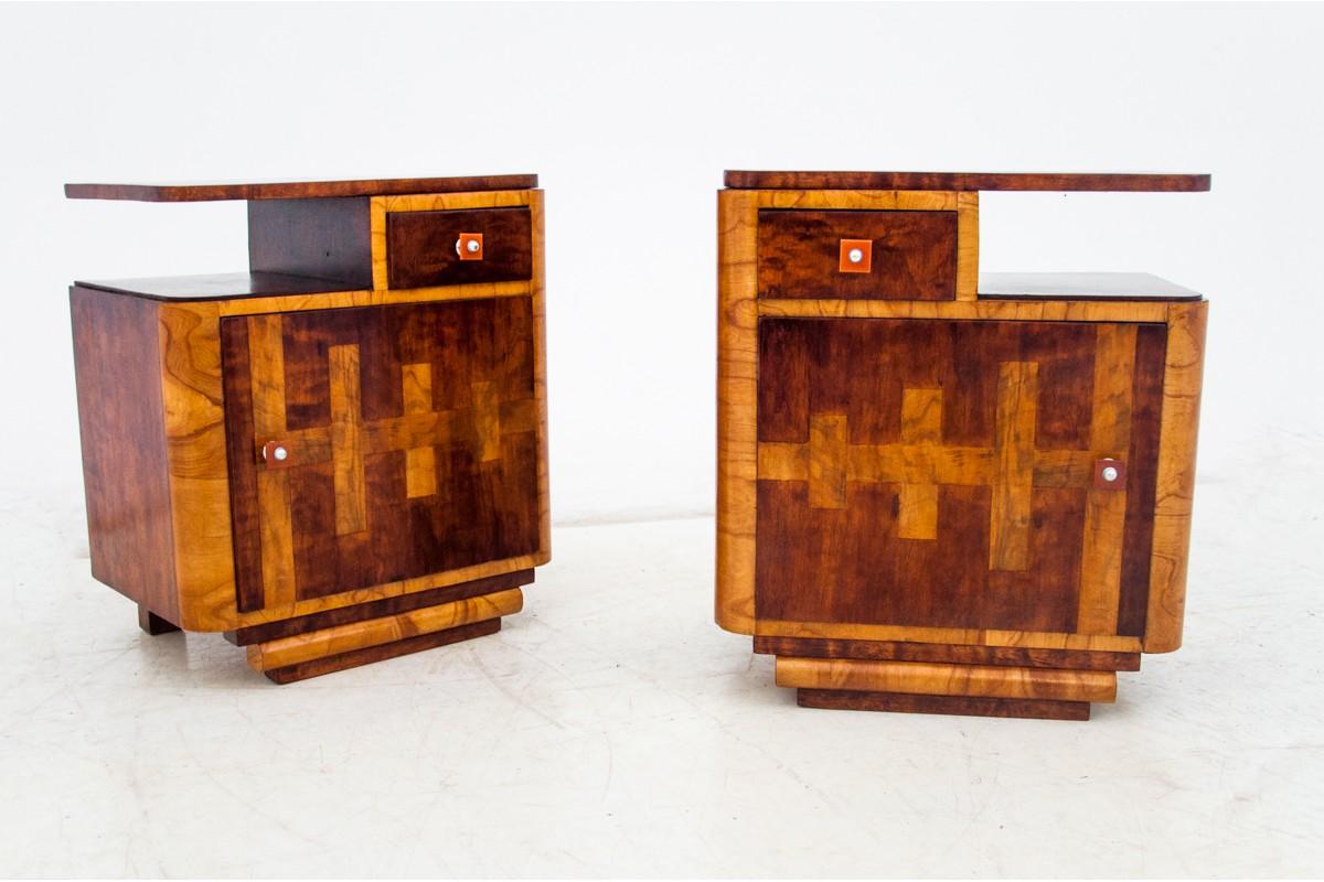 Art Deco bedside tables, Poland, 1950s

Very good condition. After renovation.

Wood: walnut

dimensions: height 58 cm, width 51 cm, depth 34 cm.
