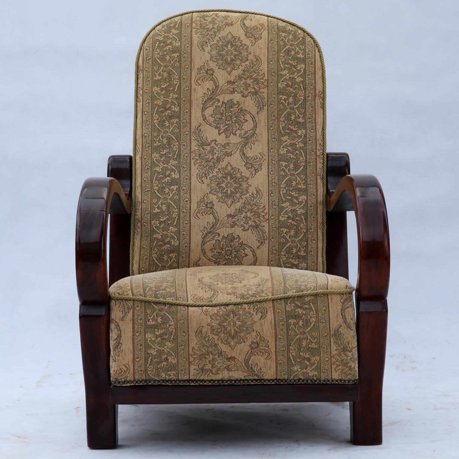 Art Deco armchair in original upholstery, stabile construction, beech wood, removable seat cushion.
