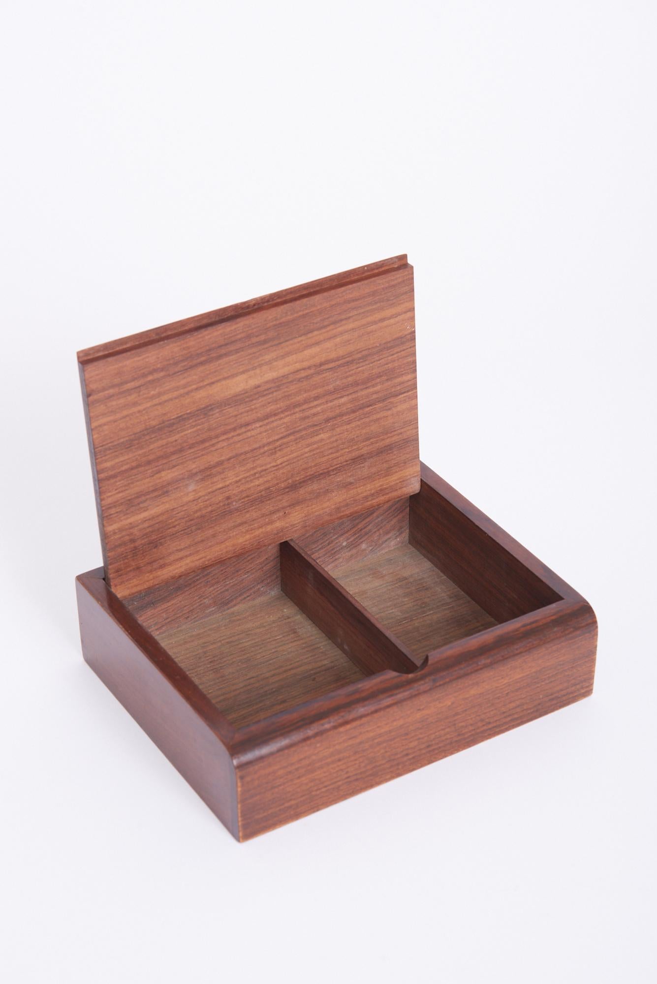 Una caja Art Déco de madera de haya
Francia, circa 1930
