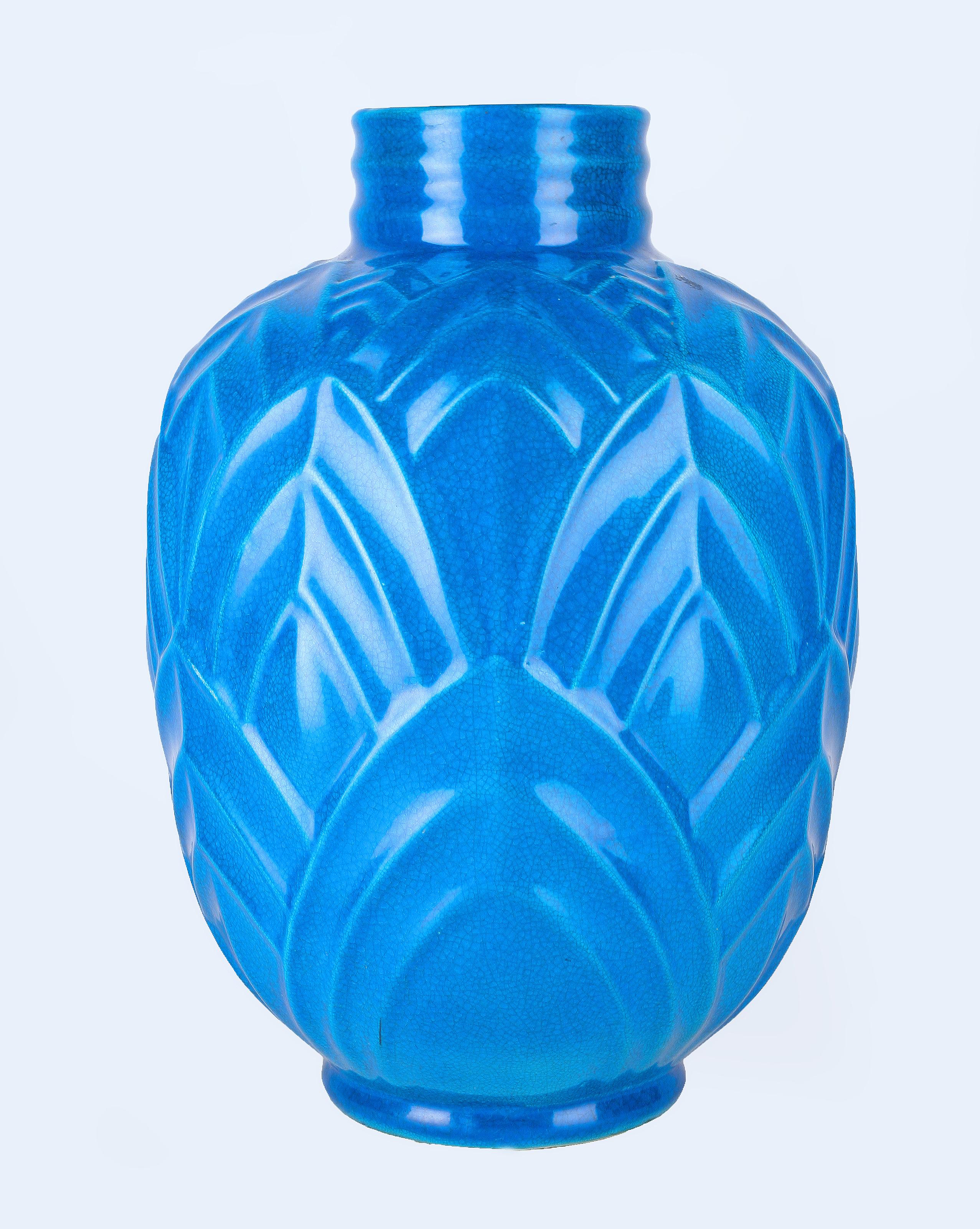 Art Déco Vase aus blau glasierter Keramik/Steingut des französischen Designers Charles Catteau für die belgische Manufaktur Boch Frères Keramis aus dem frühen 20.

Von: Charles Catteau, Boch Frères Keramis, René Lalique (im Stil von)
MATERIAL: