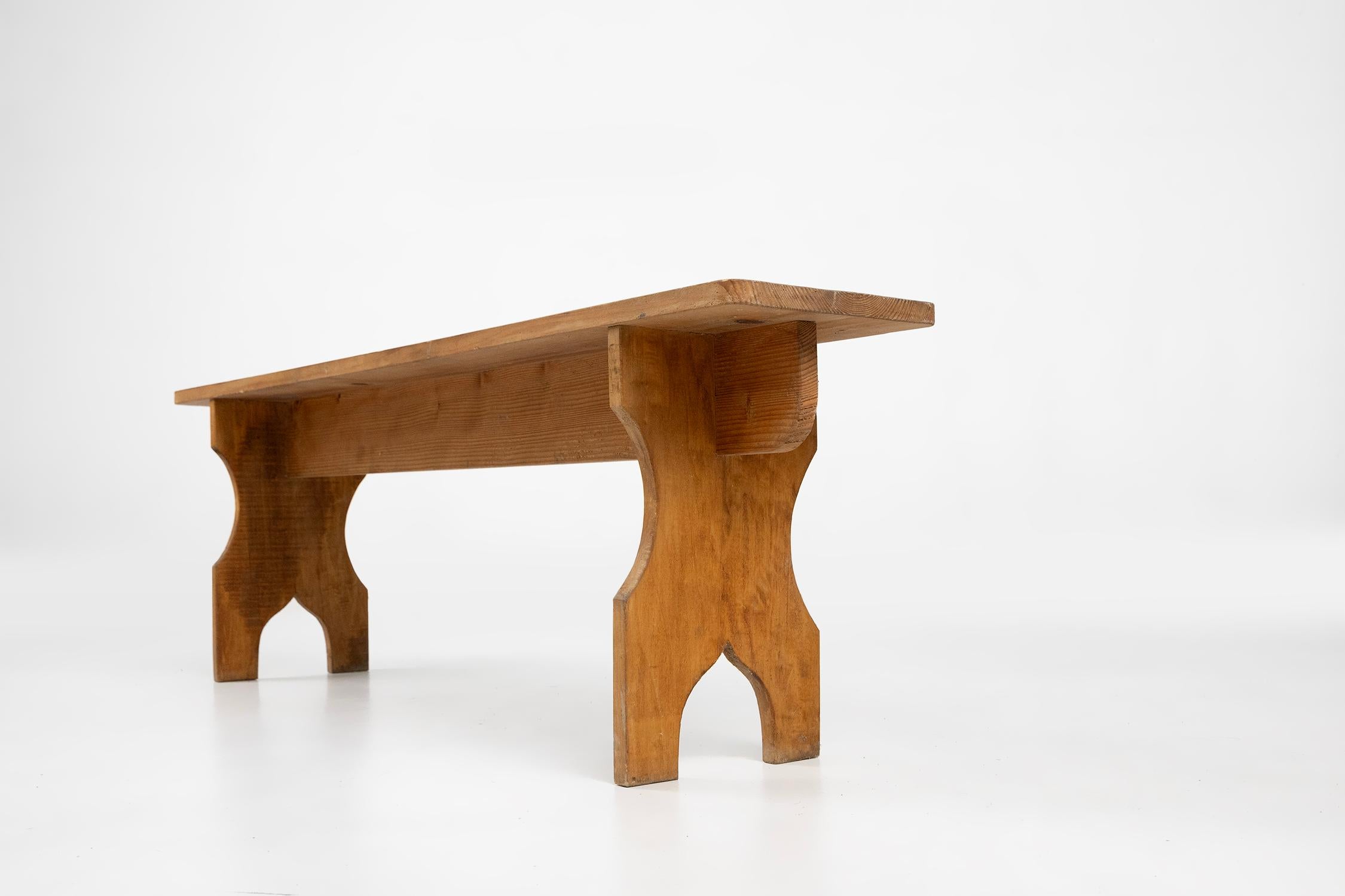 Français Banc Art déco en bois massif, France, vers 1940 en vente