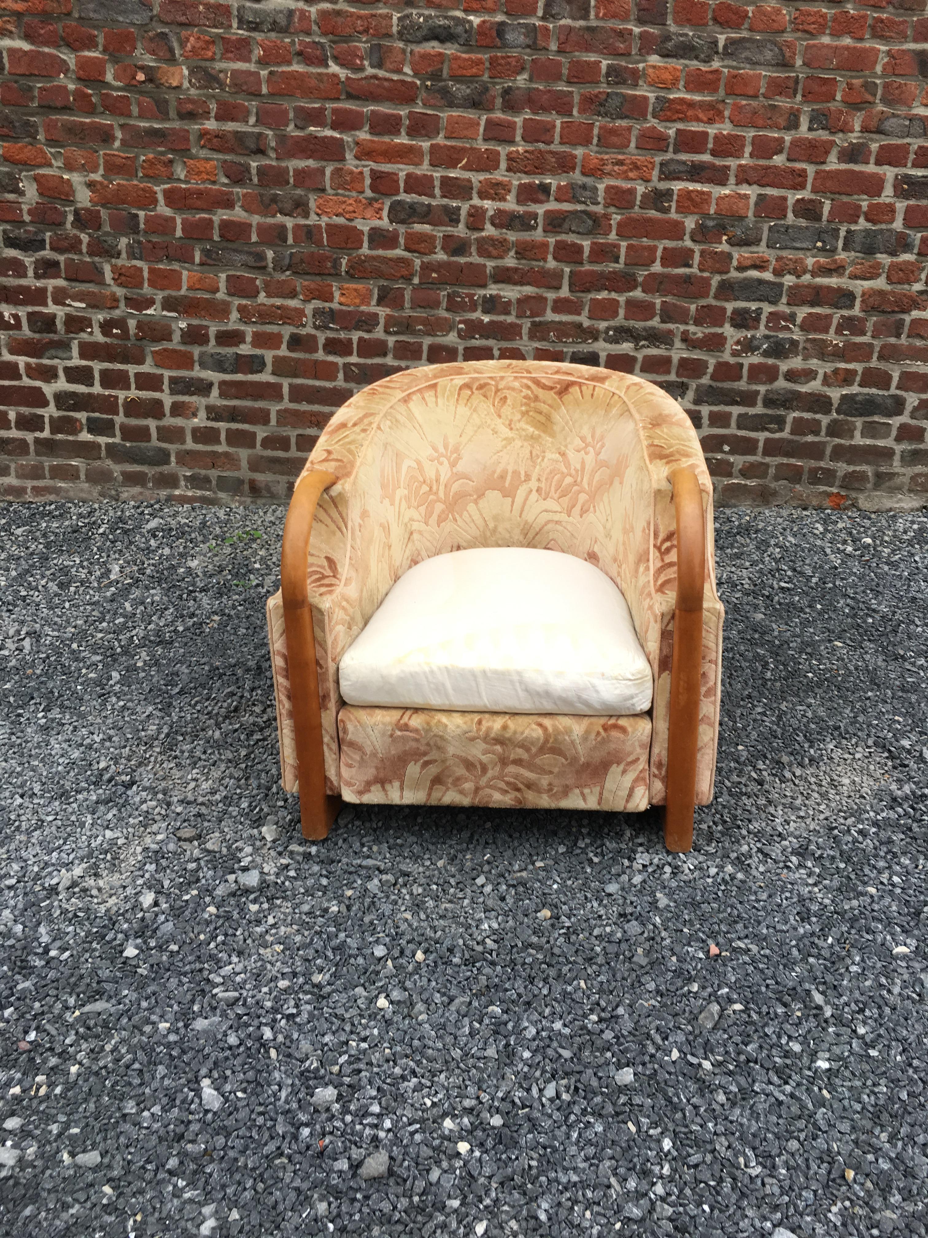 Art Deco Bergere Chair in Walnut and Velvet, circa 1930 For Sale 3