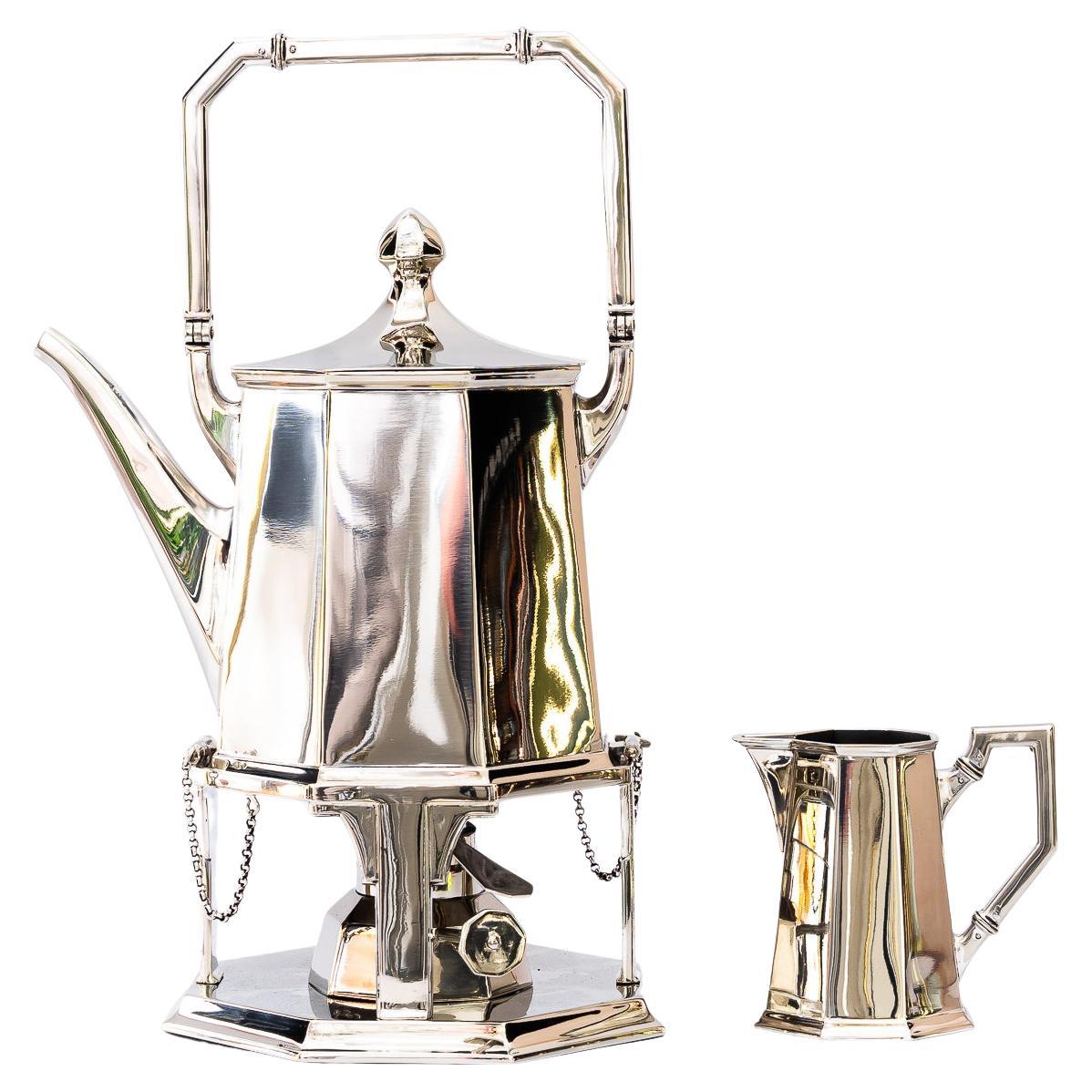 Art Deco Berndorf ( marcato ) Set di bollitori d'acqua in alpaca a Vienna intorno agli anni '20