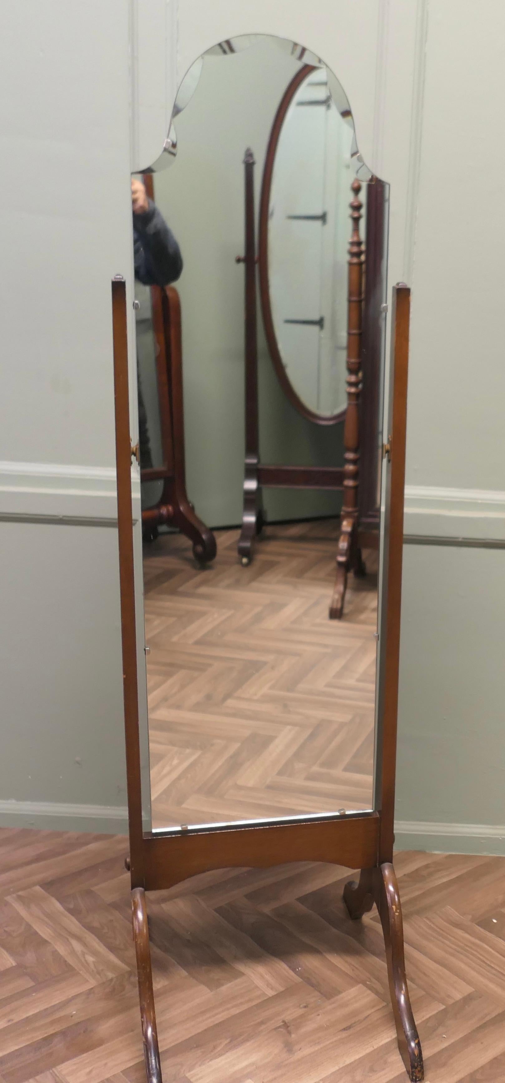 Art Deco Bevelled Top Cheval Mirror  The Mirror has an Arch shaped top For Sale 1