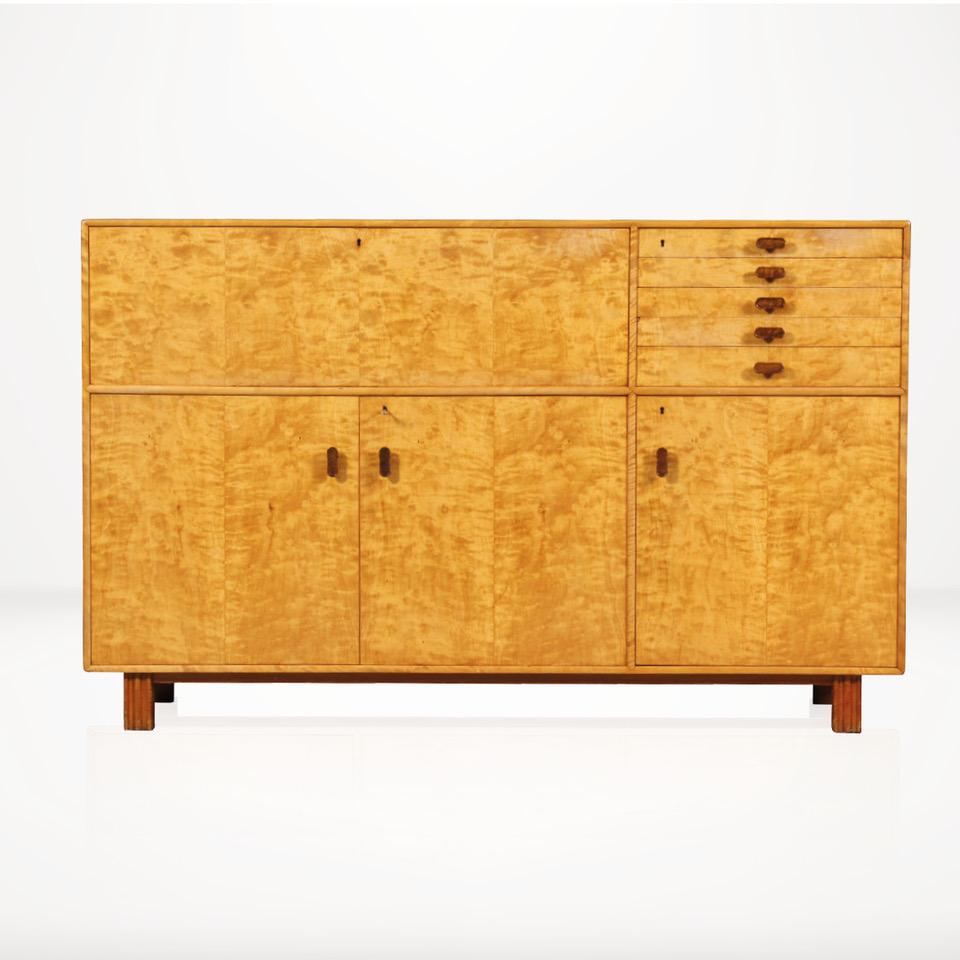 Art Deco Birch Veneered Cabinet Designed by Axel Laarson In Good Condition For Sale In London, GB