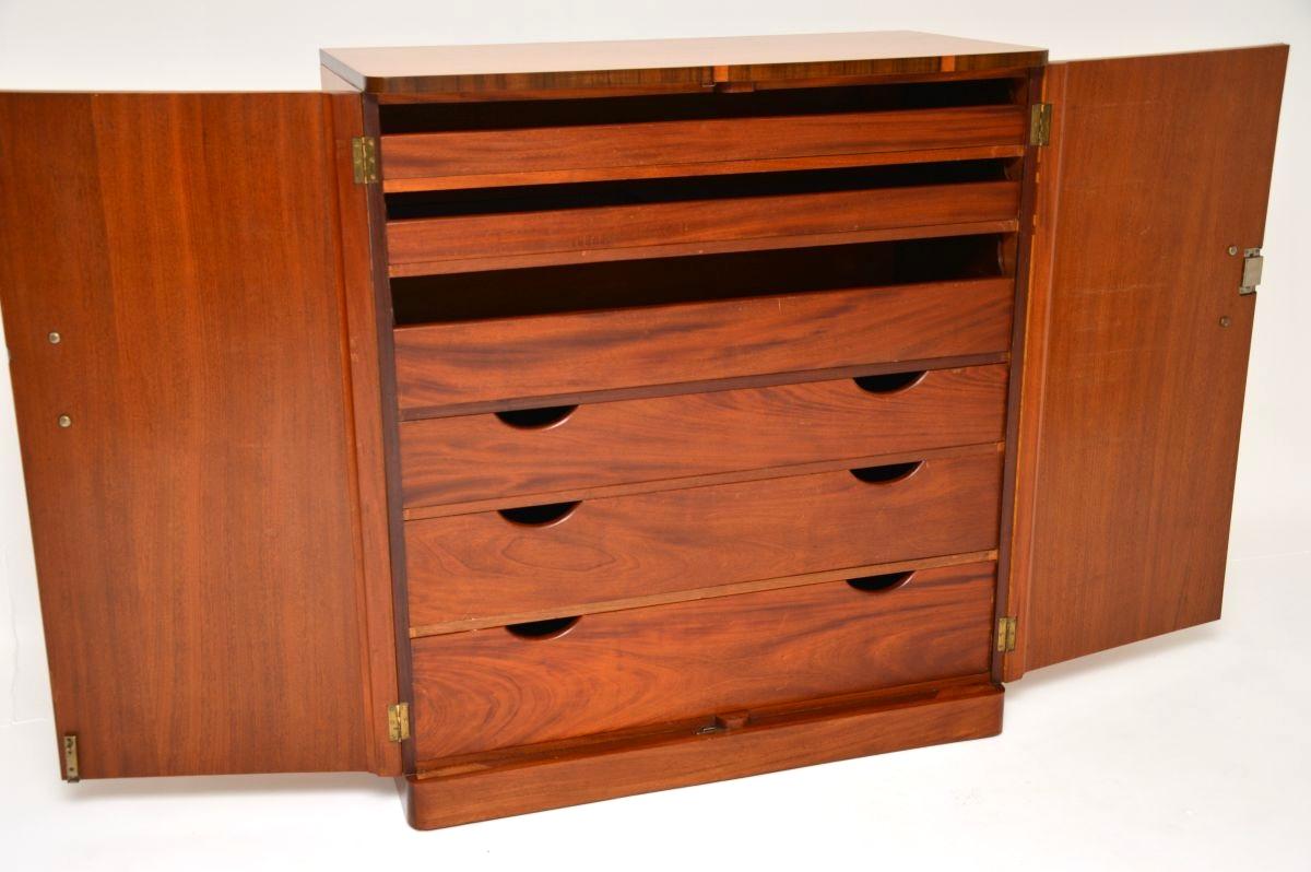 Armoire compacte en érable et noyer à œil d'oiseau Art Déco Bon état - En vente à London, GB