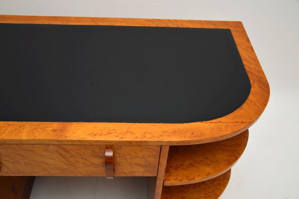 Art Deco Schreibtisch aus Vogelaugenahorn und Nussbaum Lederplatte im Angebot 3