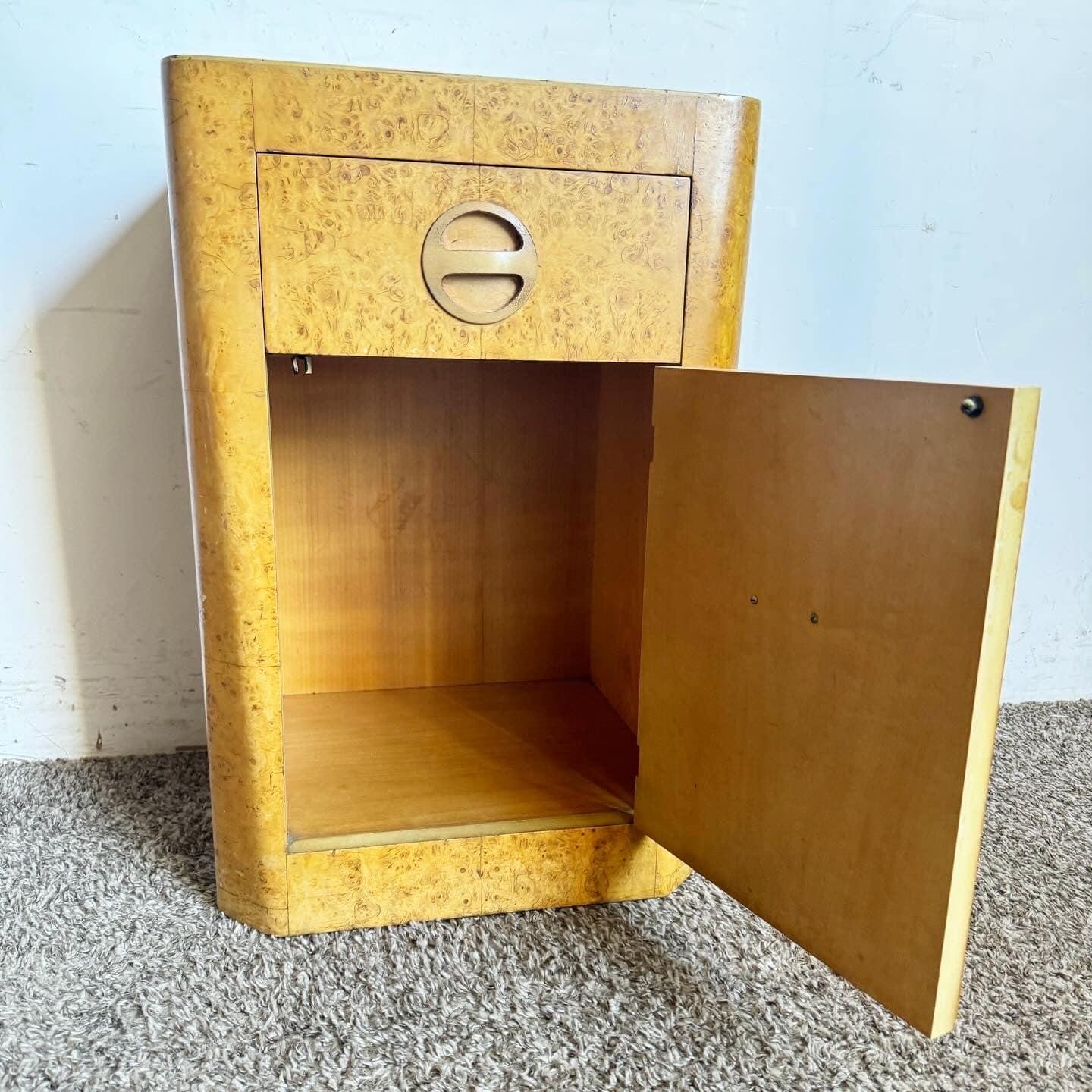 Mid-20th Century Art Deco Birds Eye Maple Veneer Nightstand/End/Side Table