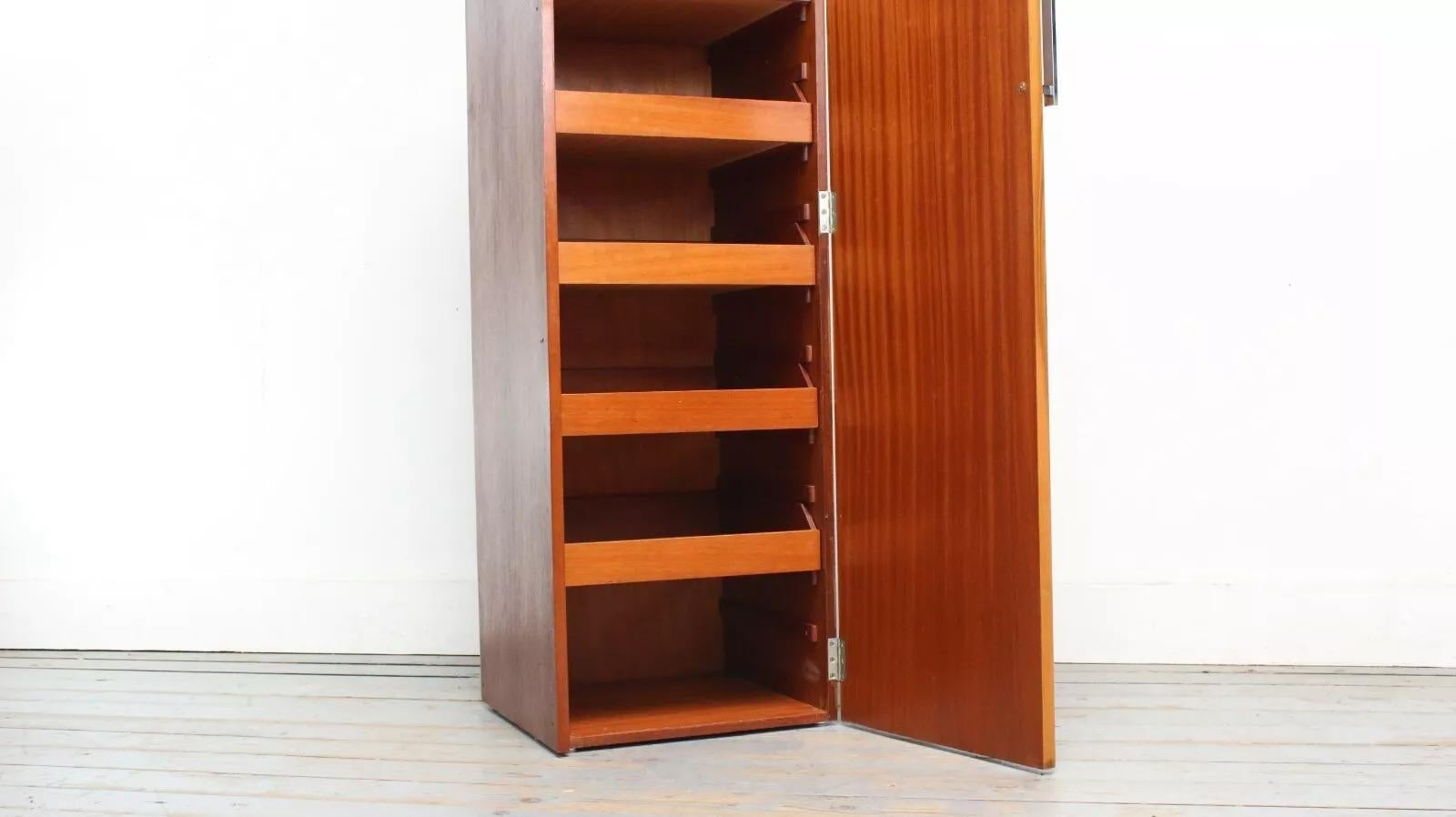 Art Deco Birdseye Maple & Walnut Frederick Restall Bedroom Wardrobe Cabinet For Sale 3