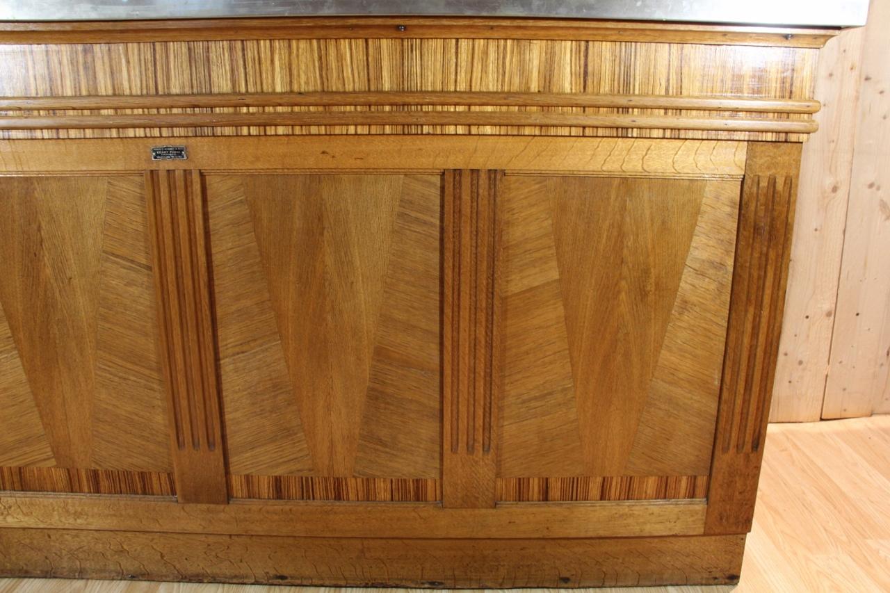 Barra Bistro Art Decó, Tapa de Zinc mediados del siglo XX en venta