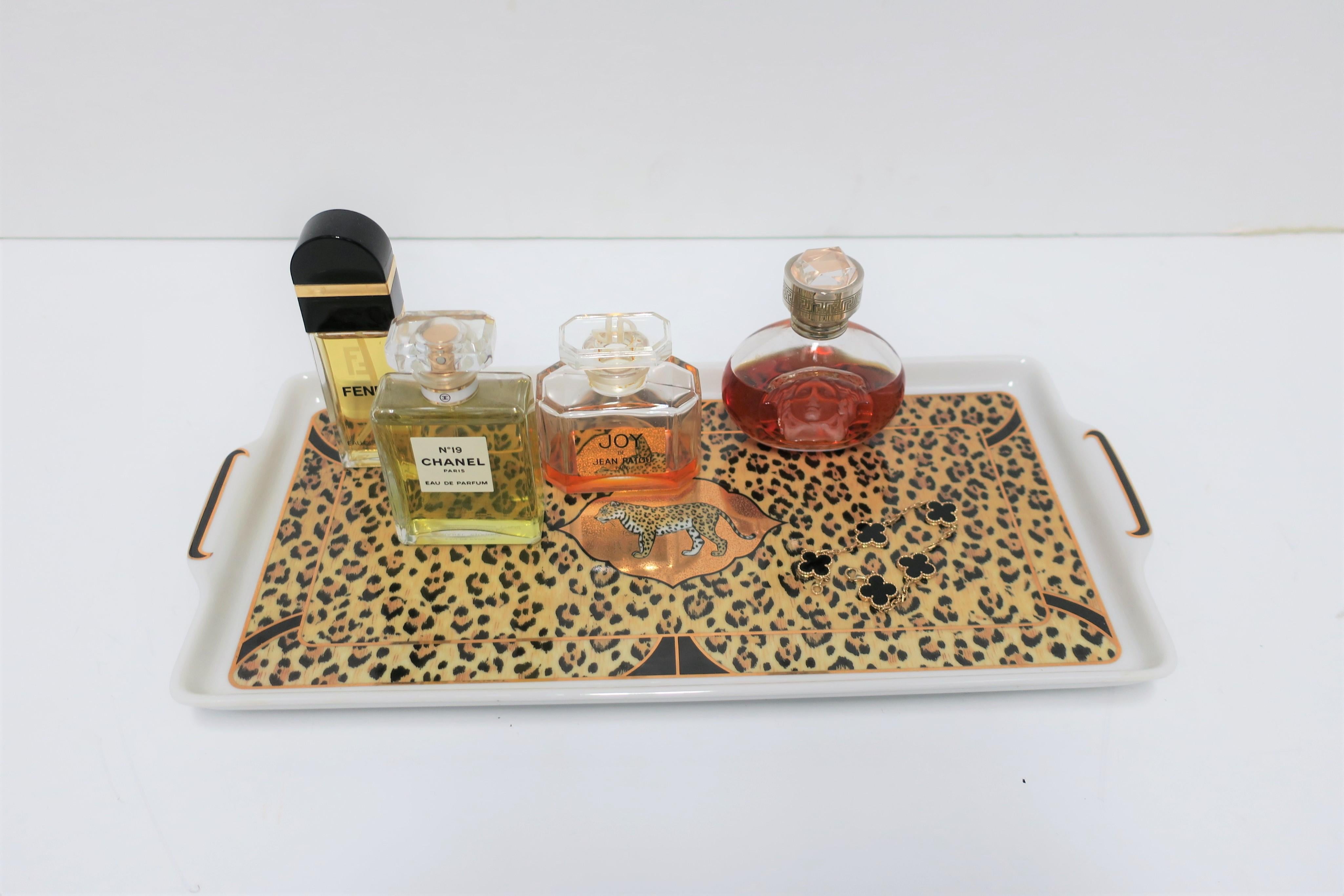 Lynn Chase Leopard Cat Porcelain Serving Tray in Black and Gold, circa 1990s In Excellent Condition For Sale In New York, NY