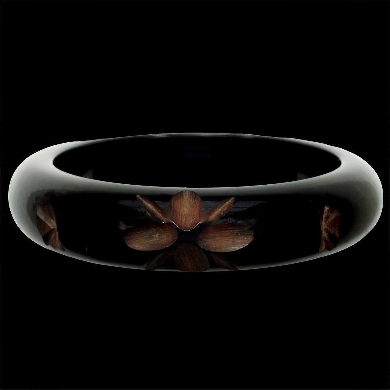 Bracelet en bakélite noir et brun moyen sculpté Art Deco en vente 1