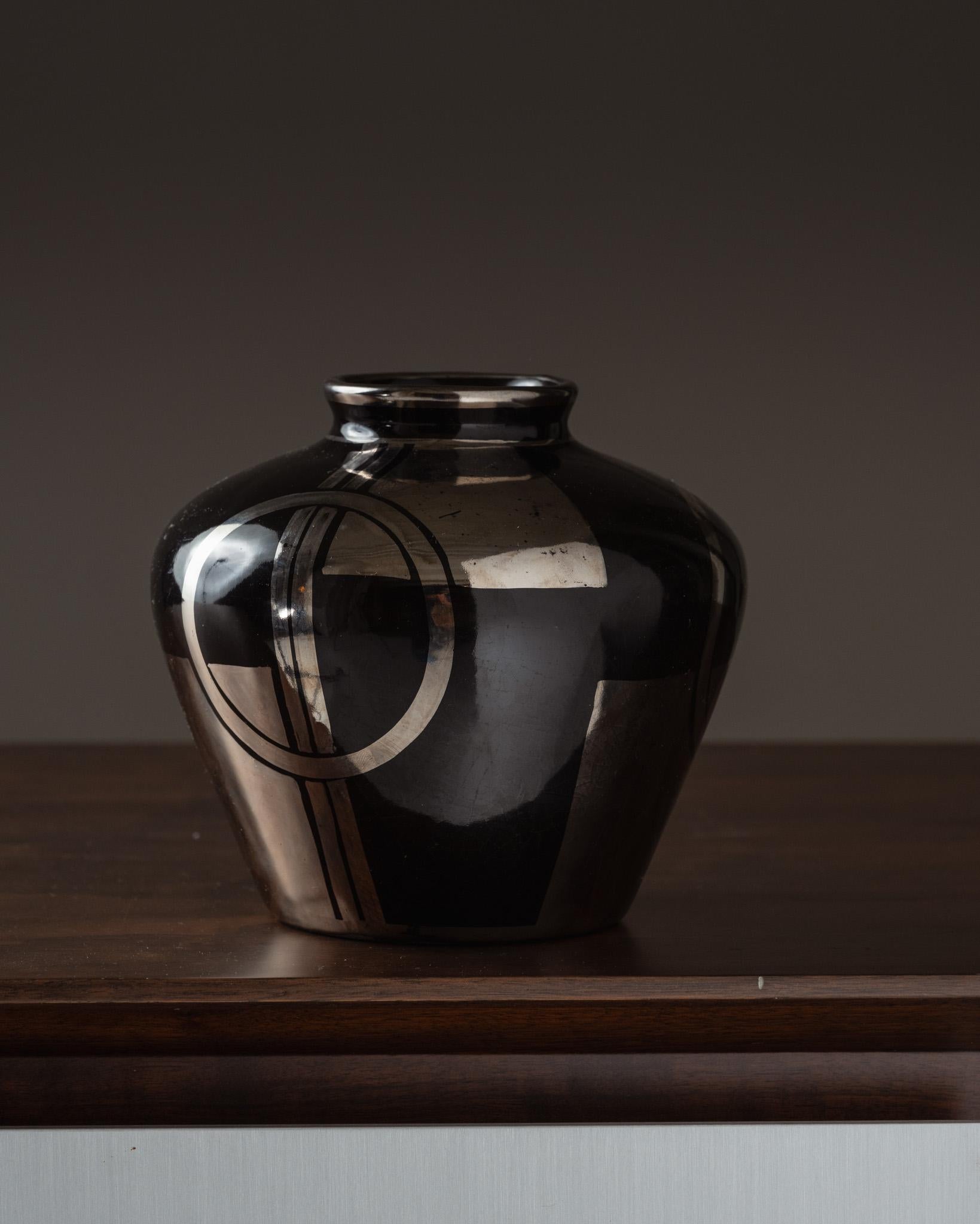 Europeo Vaso a globo Art Deco nero e argento, anni '30 in vendita