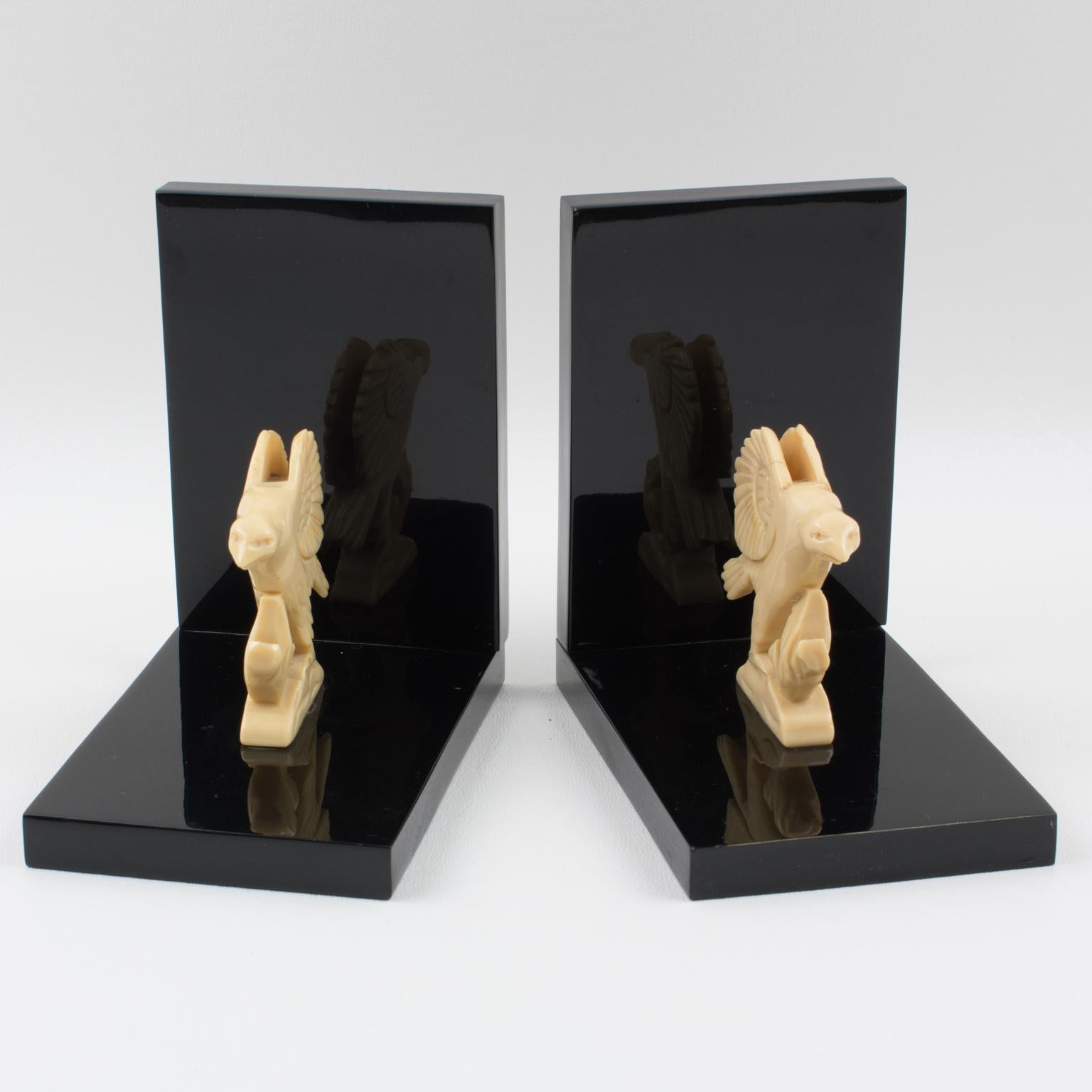 Art Deco Black and White Galalith Eagle Sculpture Bookends, circa 1930 For Sale 7