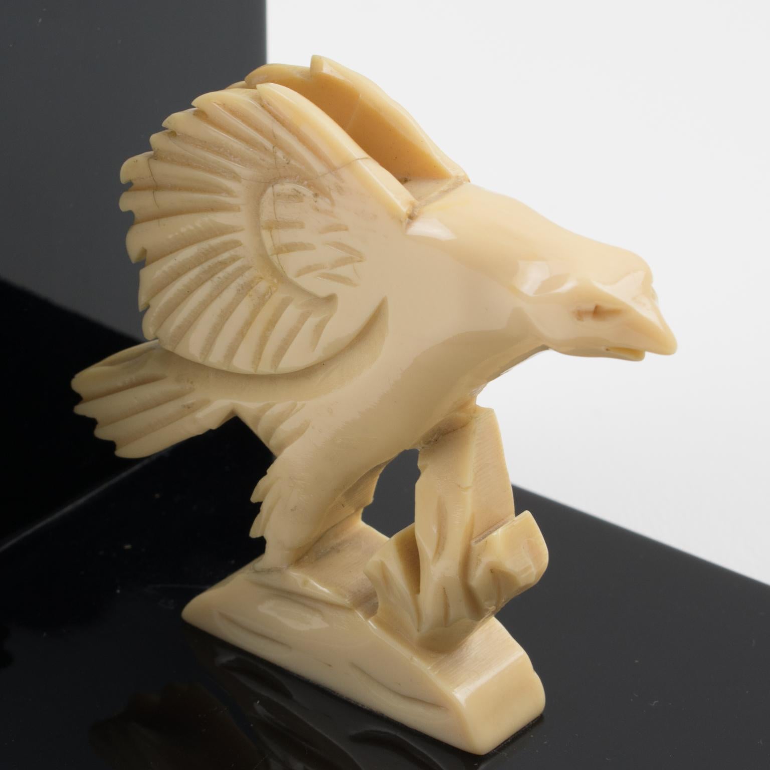 Art Deco Black and White Galalith Eagle Sculpture Bookends, circa 1930 For Sale 3