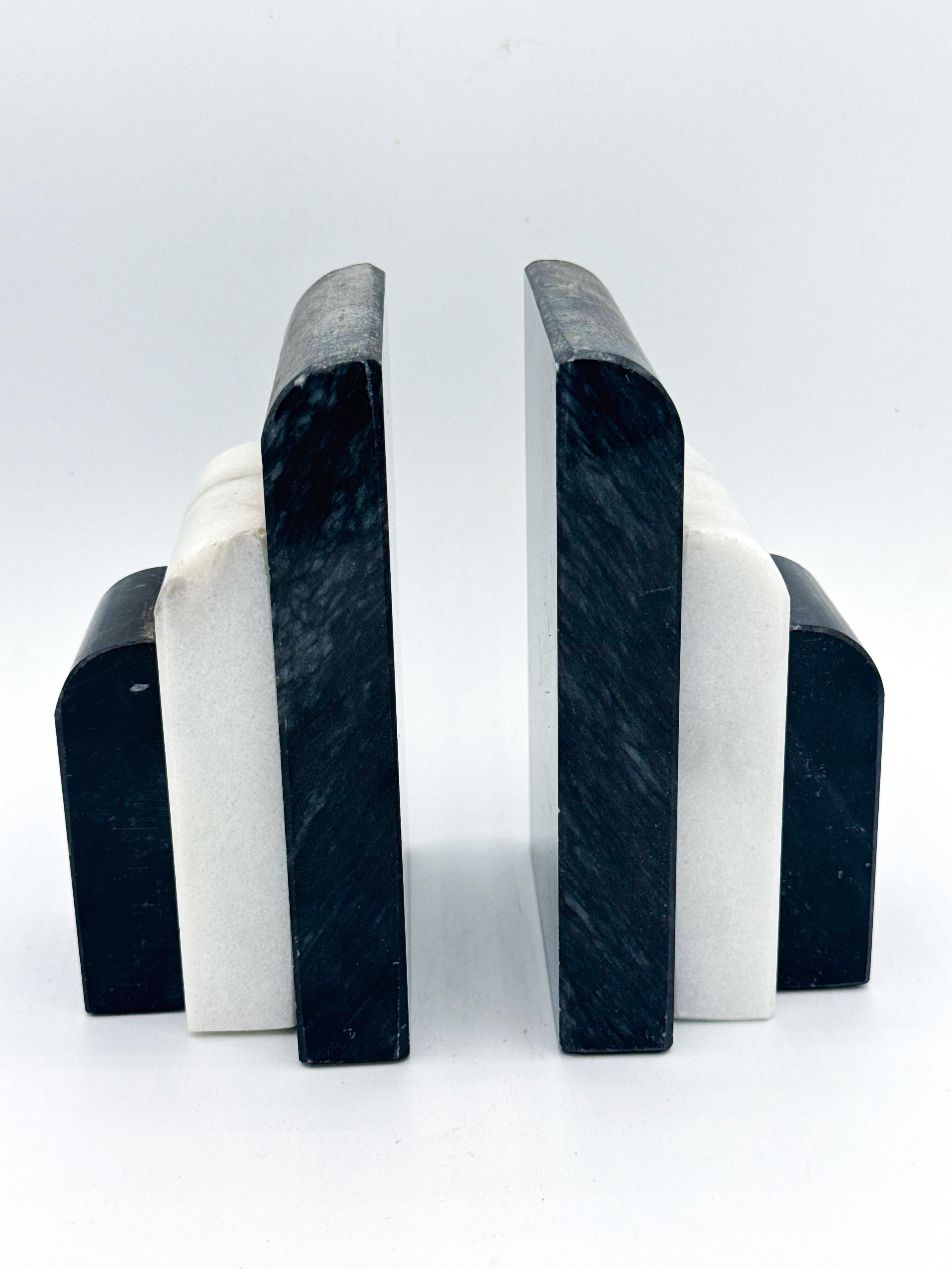 Art Deco Black and White Marble Book Ends Pair Italy In Good Condition In Toronto, CA