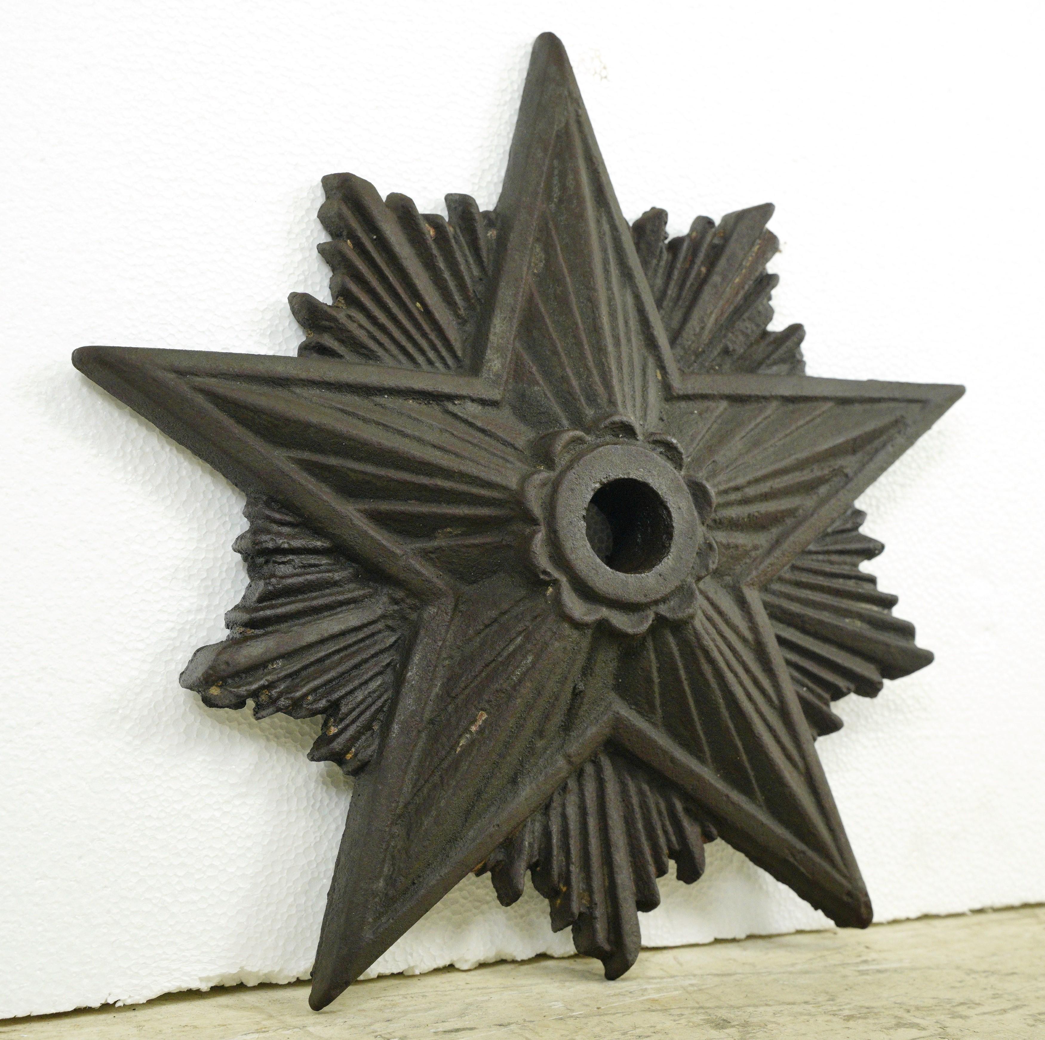 Art Deco Black Cast Iron Building Star In Good Condition In New York, NY