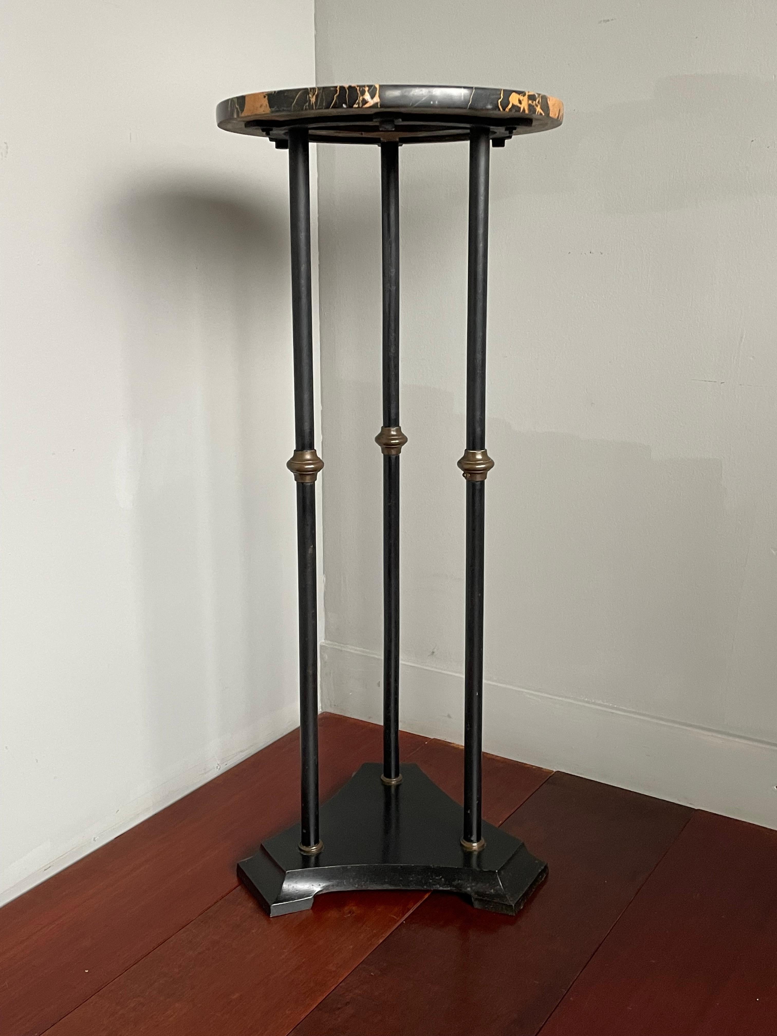 Art Deco Black Cast Iron Pedestal Table / Sculpture Stand w. Stunning Marble Top For Sale 4