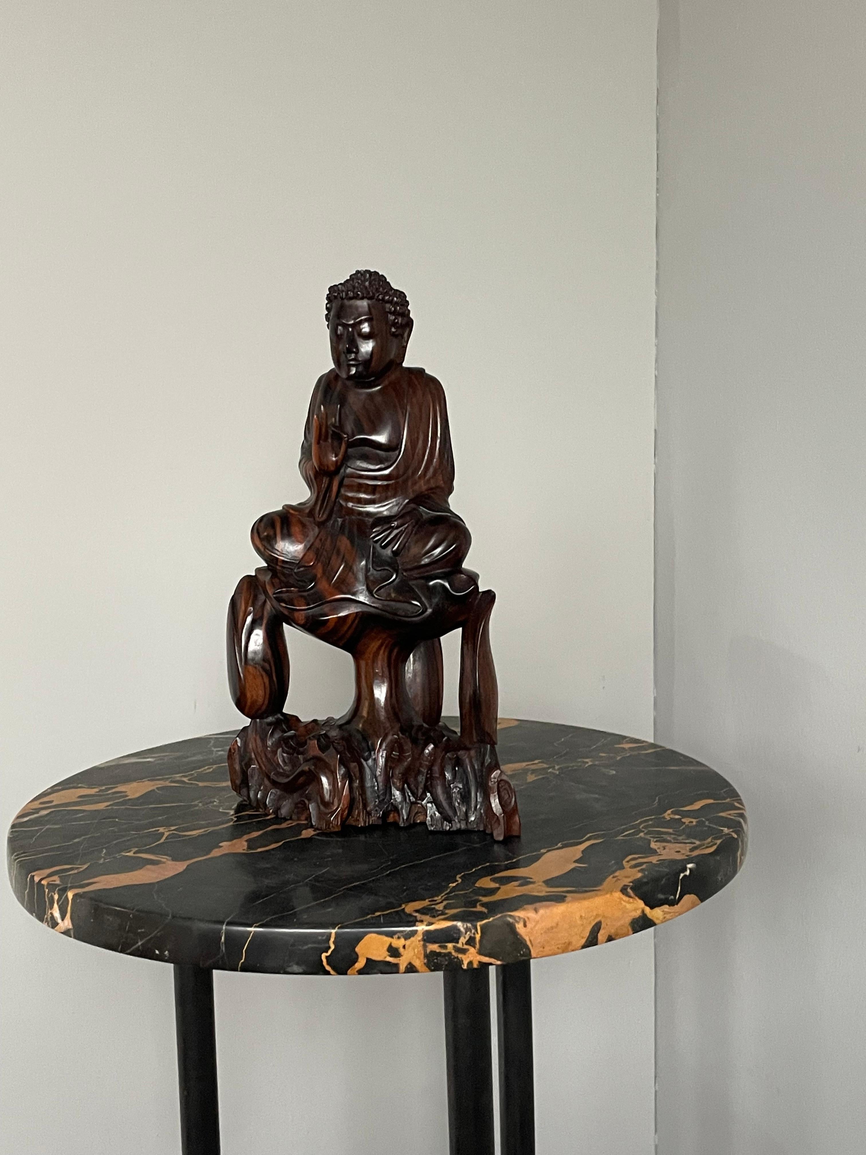 Art Deco Black Cast Iron Pedestal Table / Sculpture Stand w. Atemberaubende Marmorplatte (20. Jahrhundert) im Angebot