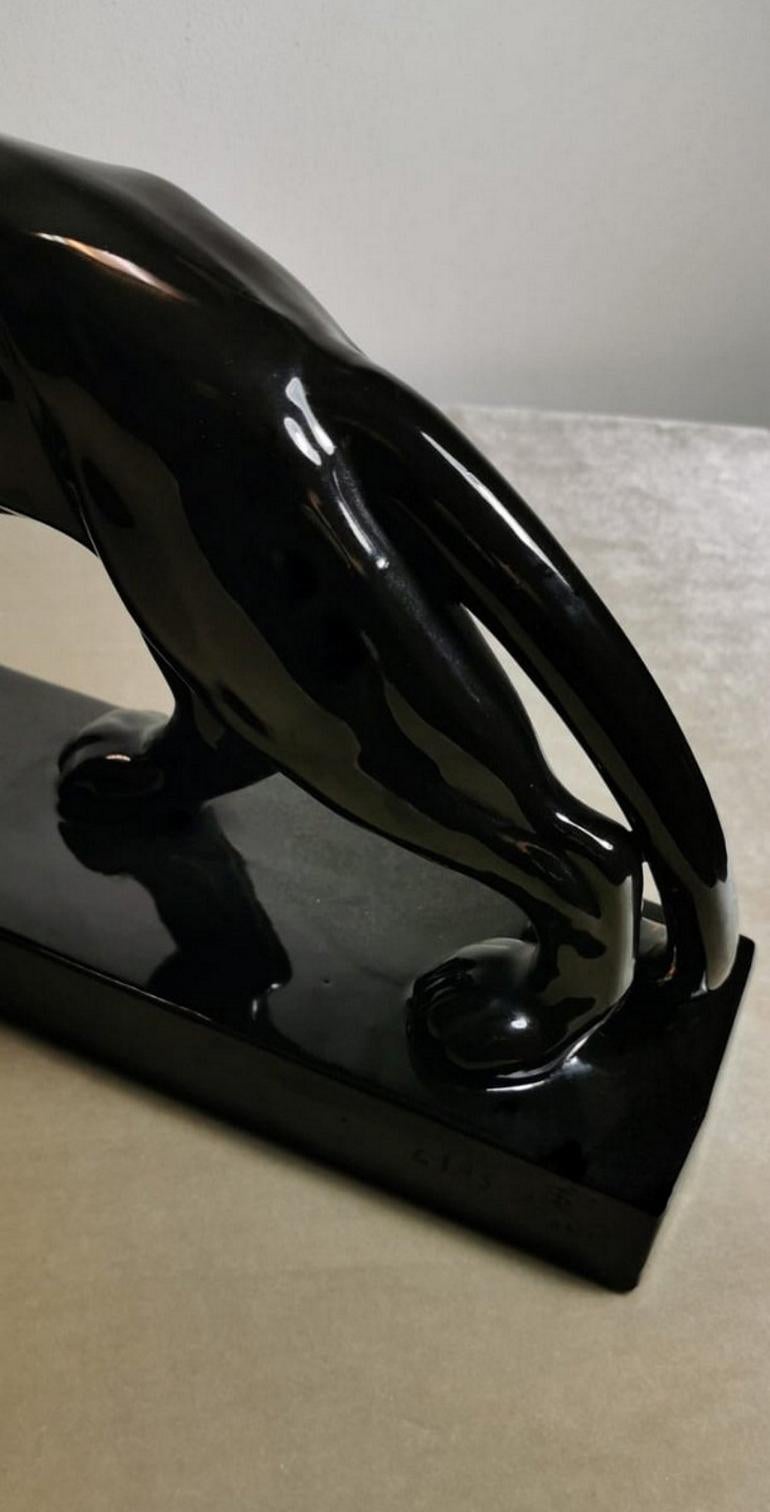 Panthère en céramique noire Art Déco:: France 1