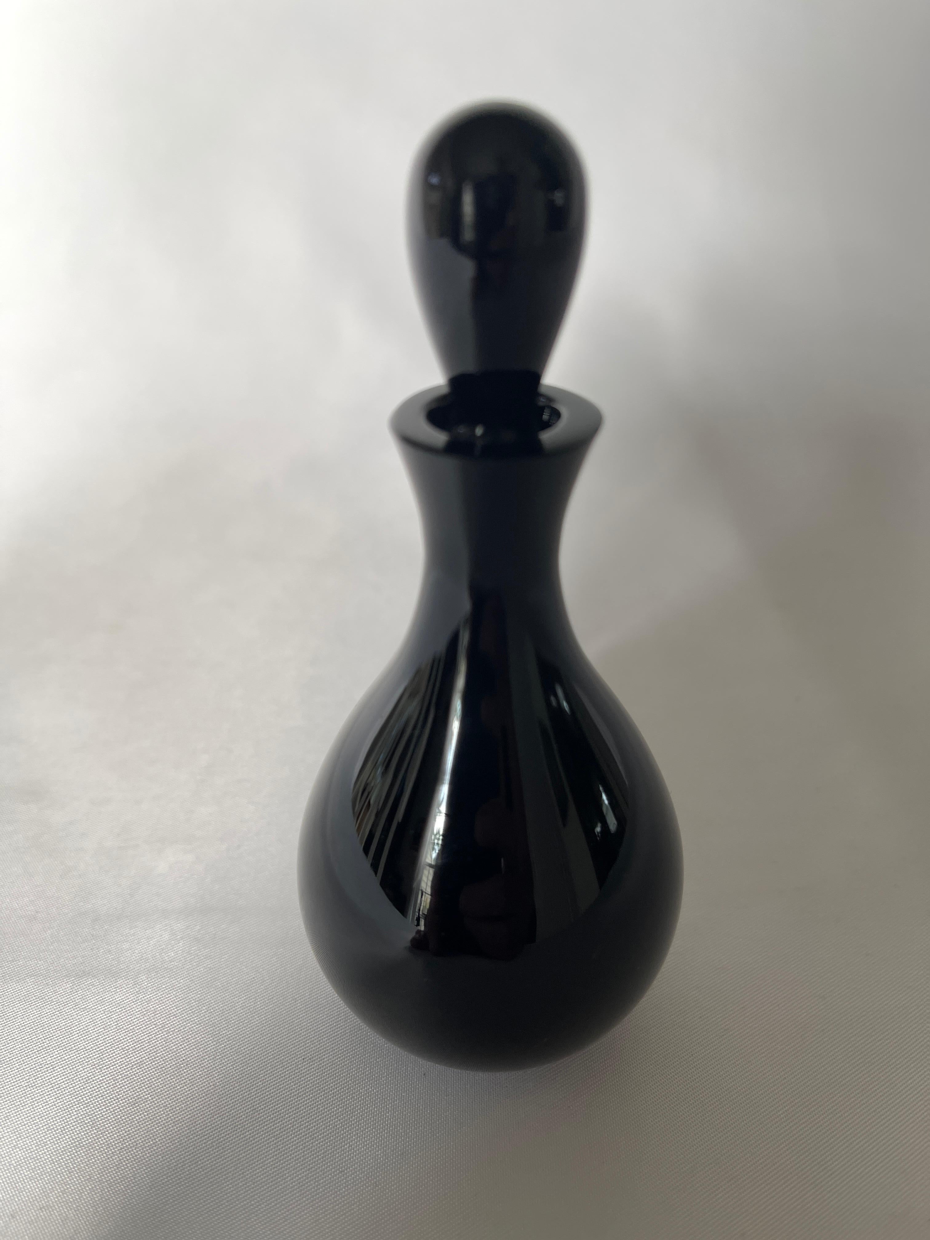 French Art Deco Black Cut Glass Perfume Bottle For Sale