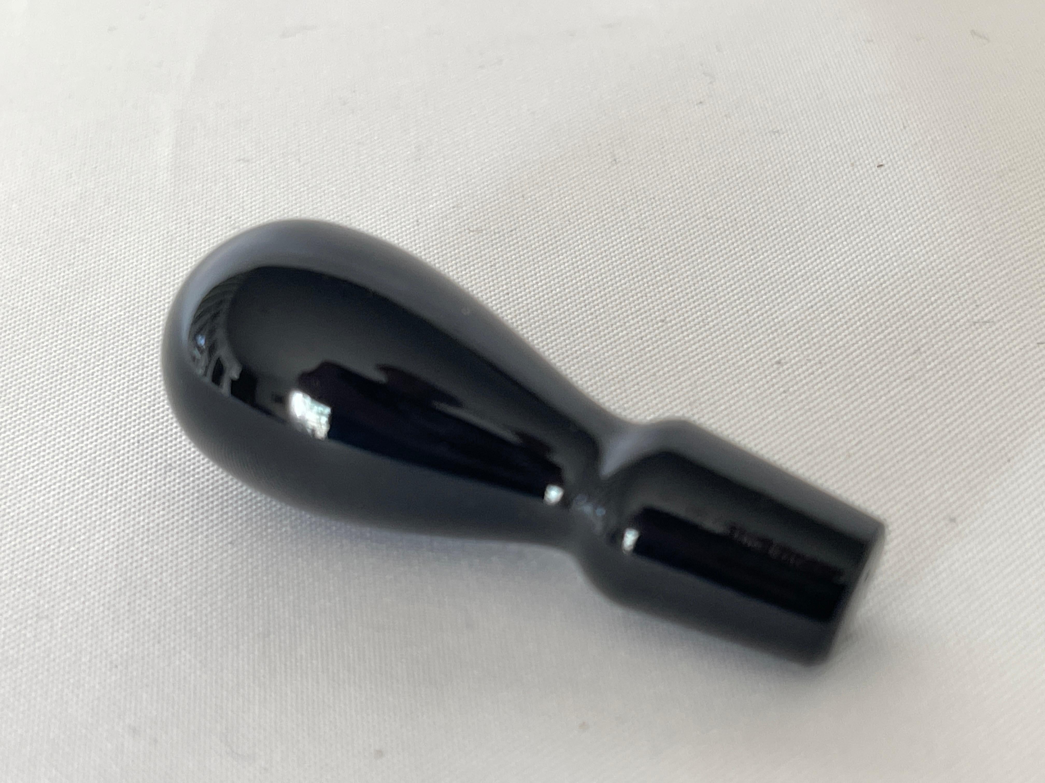 XX secolo Art Deco Black Cut Glass Perfume Bottle in vendita
